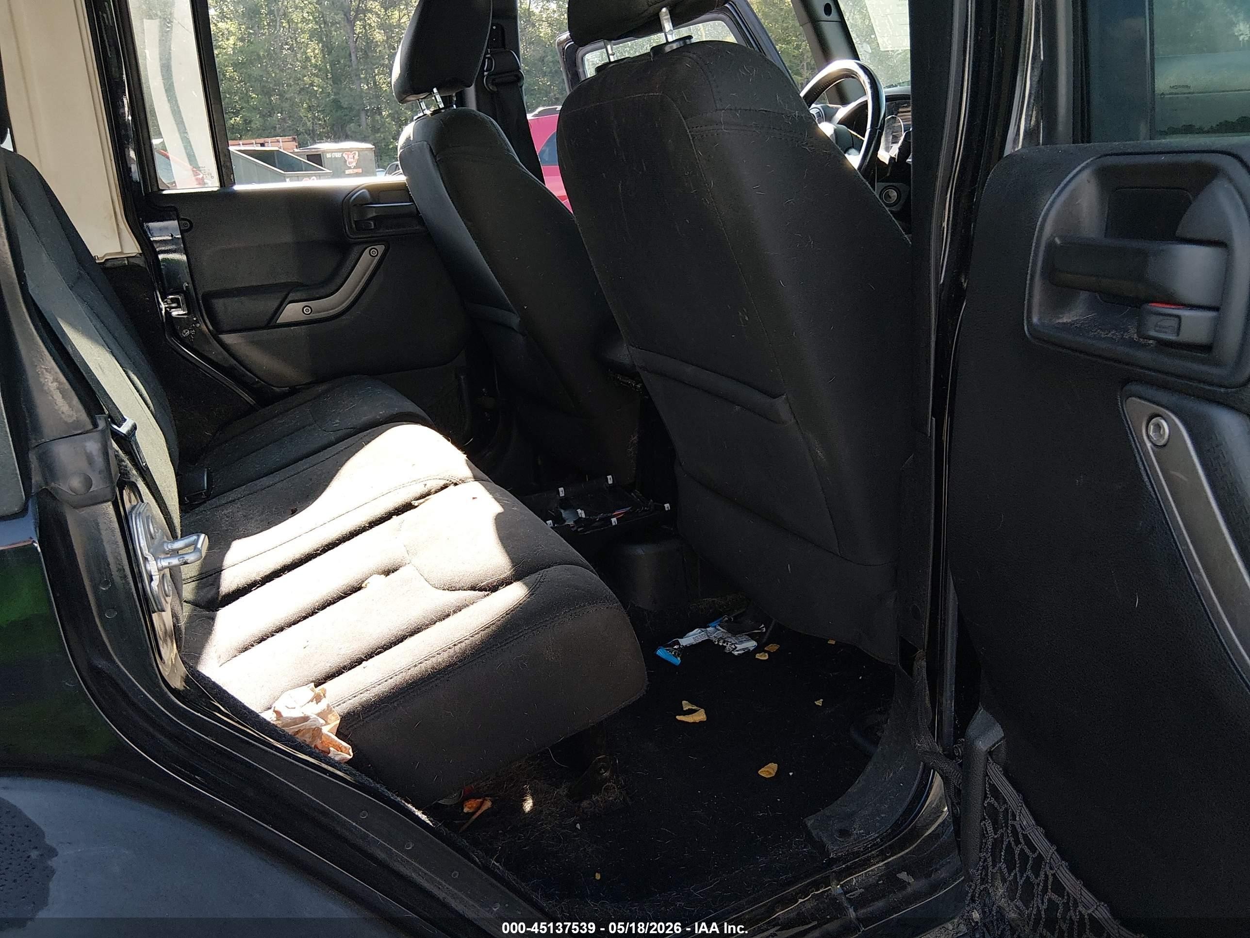 2016 Jeep Wrangler Unlimited Sport Black vin: 1C4BJWDG1GL329993
