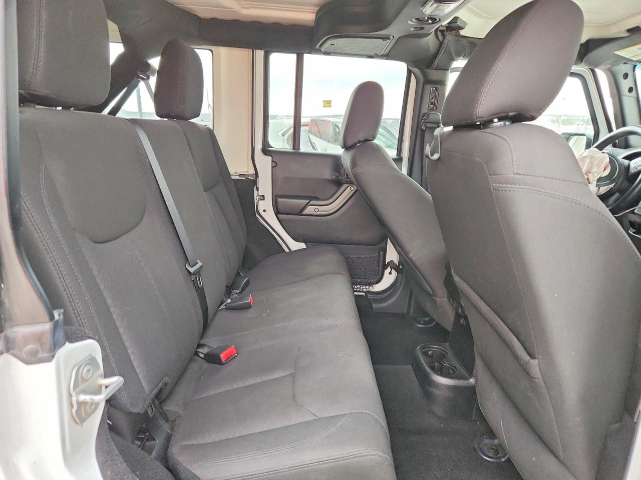 2017 Jeep Wrangler Unlimited Sport White vin: 1C4BJWDG1HL546090
