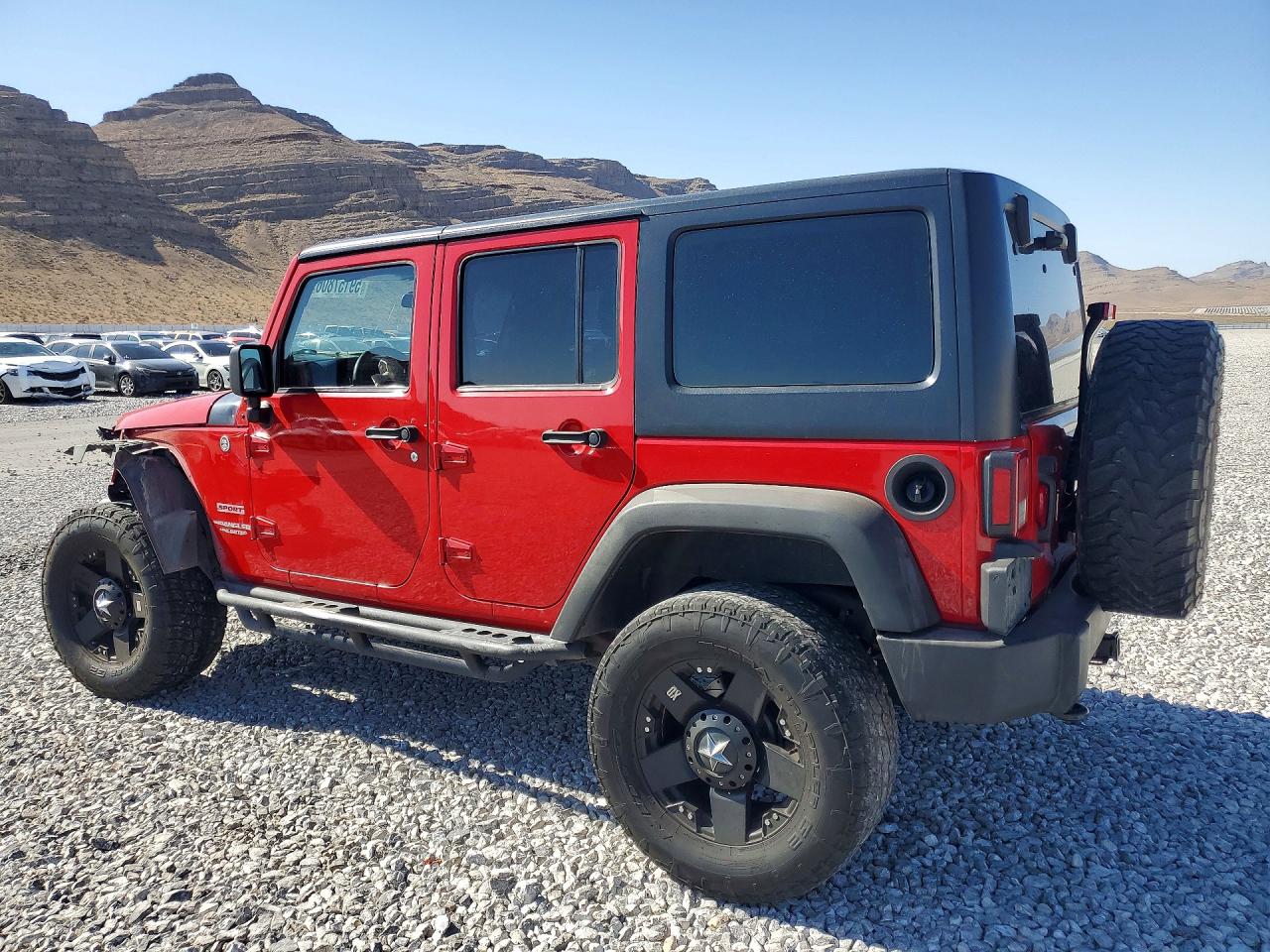 2012 Jeep Wrangler Unlimited Sport Red vin: 1C4BJWDG2CL164336