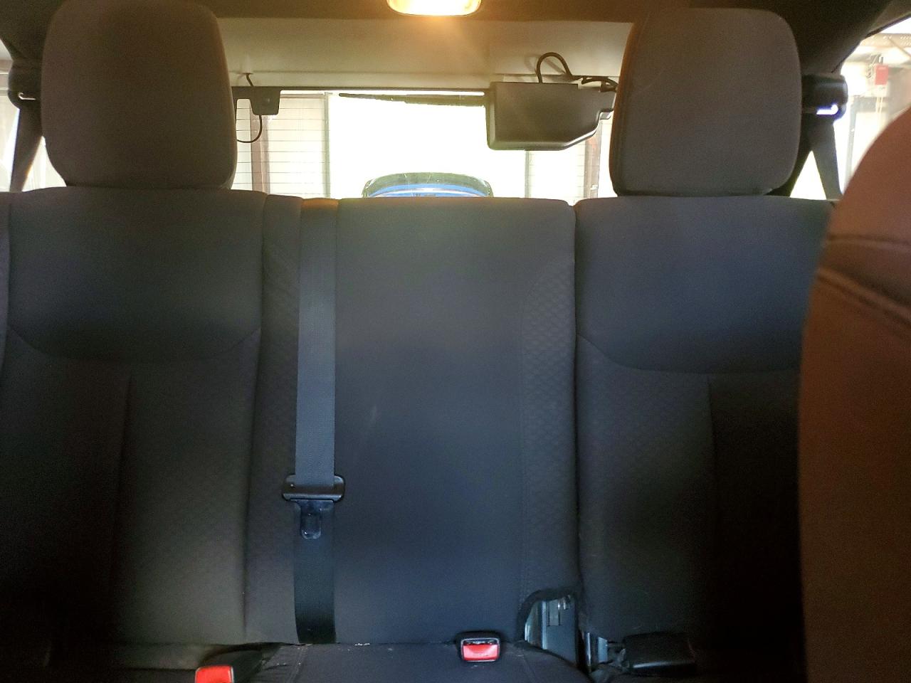 2013 Jeep Wrangler Unlimited Sport Red vin: 1C4BJWDG2DL547548
