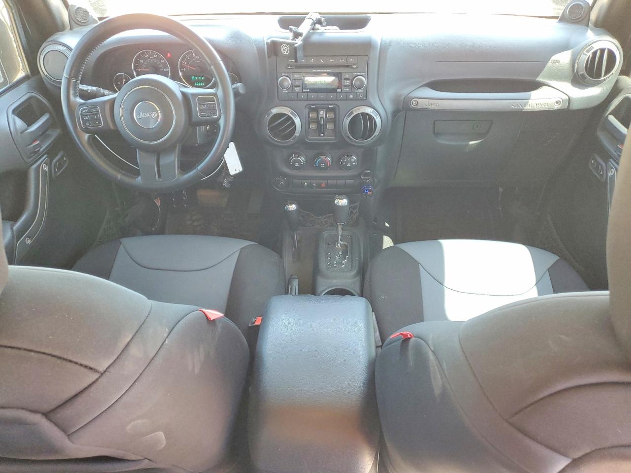 2013 Jeep Wrangler Unlimited Sport Черный vin: 1C4BJWDG2DL553222