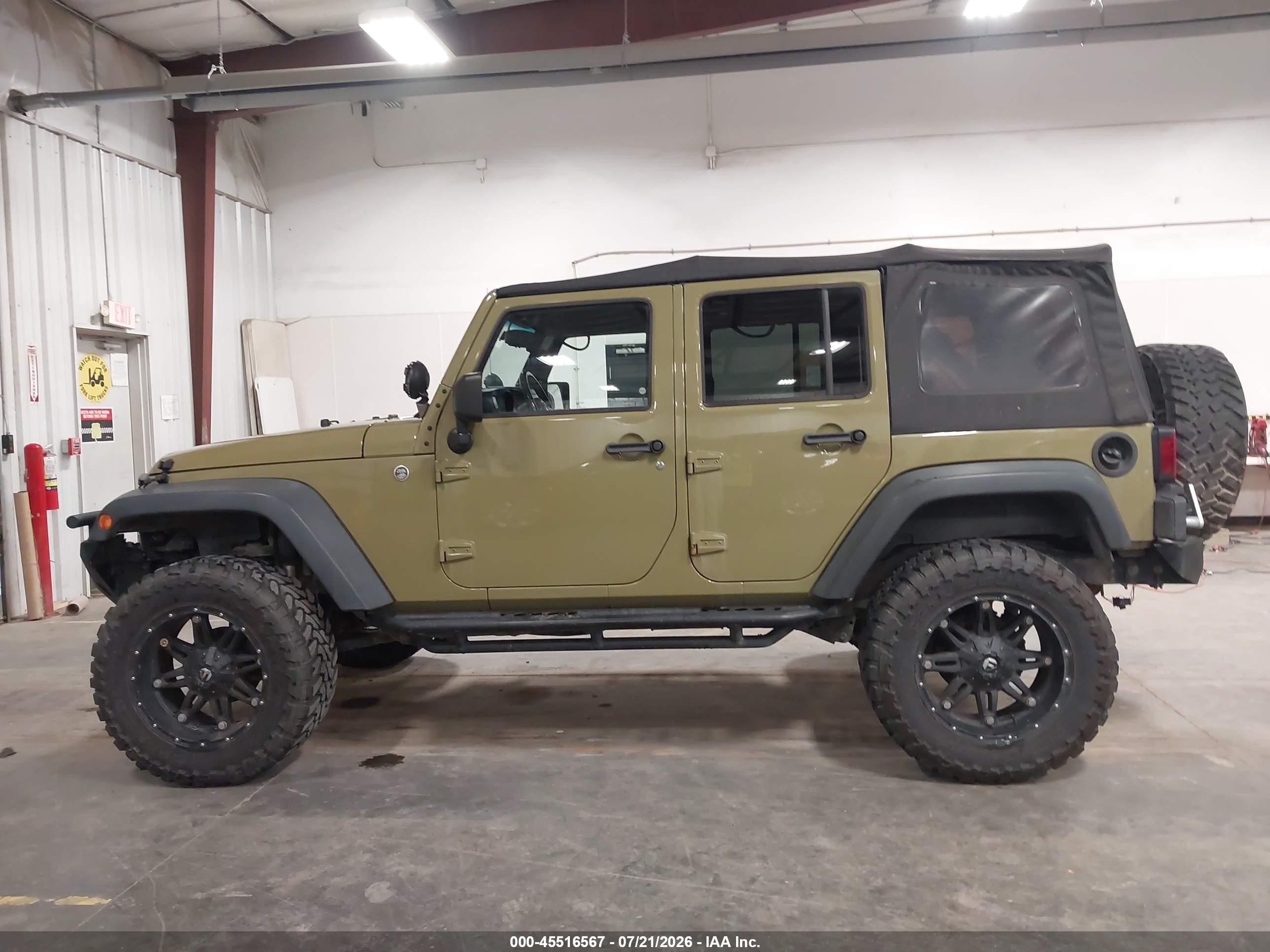 2013 Jeep Wrangler Unlimited Sport Green vin: 1C4BJWDG2DL587046