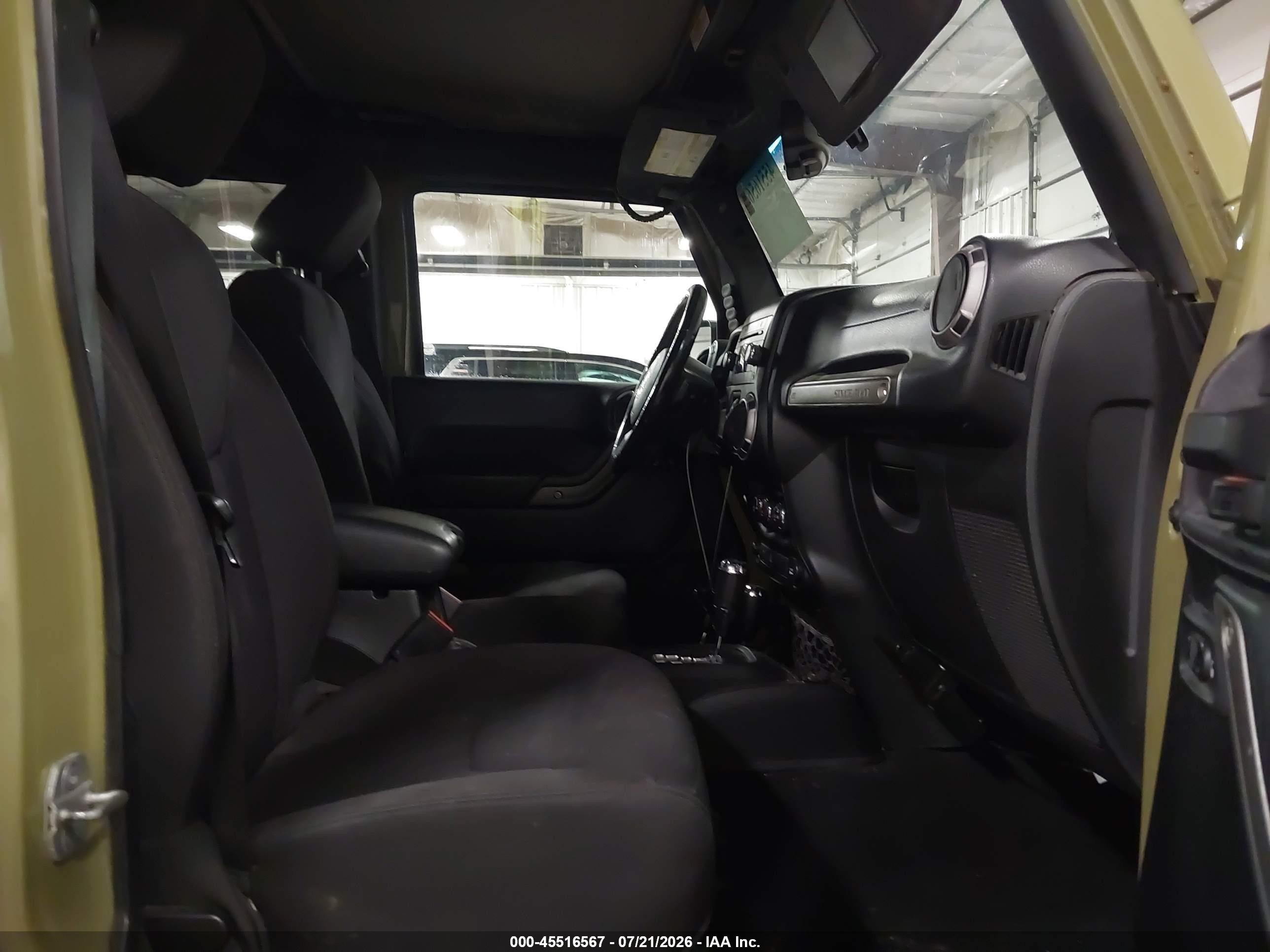 2013 Jeep Wrangler Unlimited Sport Green vin: 1C4BJWDG2DL587046