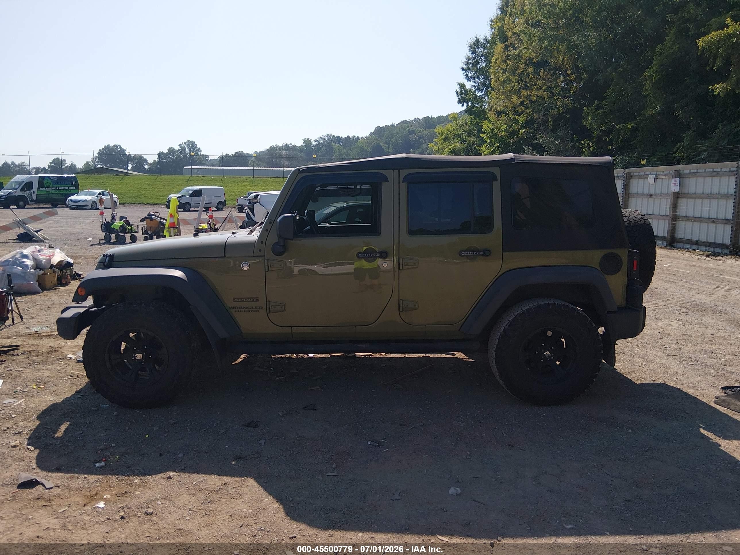 2013 Jeep Wrangler Unlimited Sport Green vin: 1C4BJWDG2DL594921