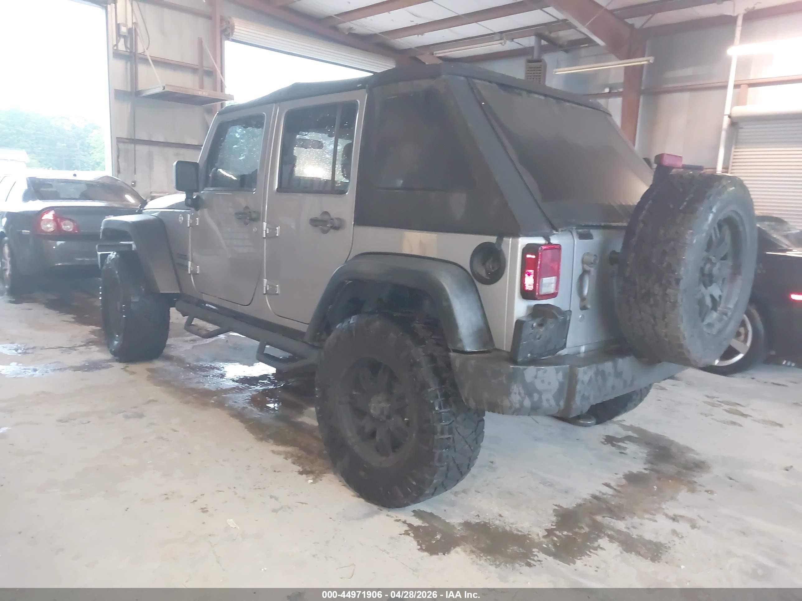 2013 Jeep Wrangler Unlimited Sport Серый vin: 1C4BJWDG2DL704396