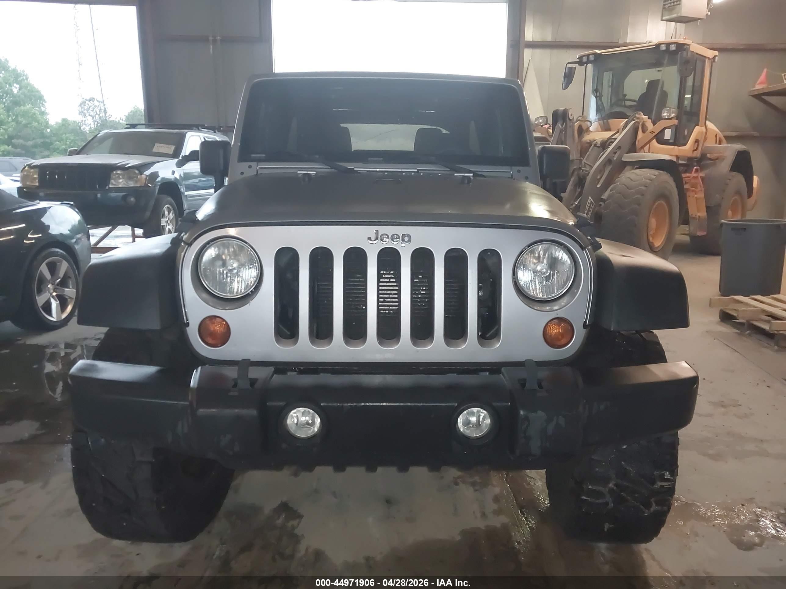 2013 Jeep Wrangler Unlimited Sport Серый vin: 1C4BJWDG2DL704396