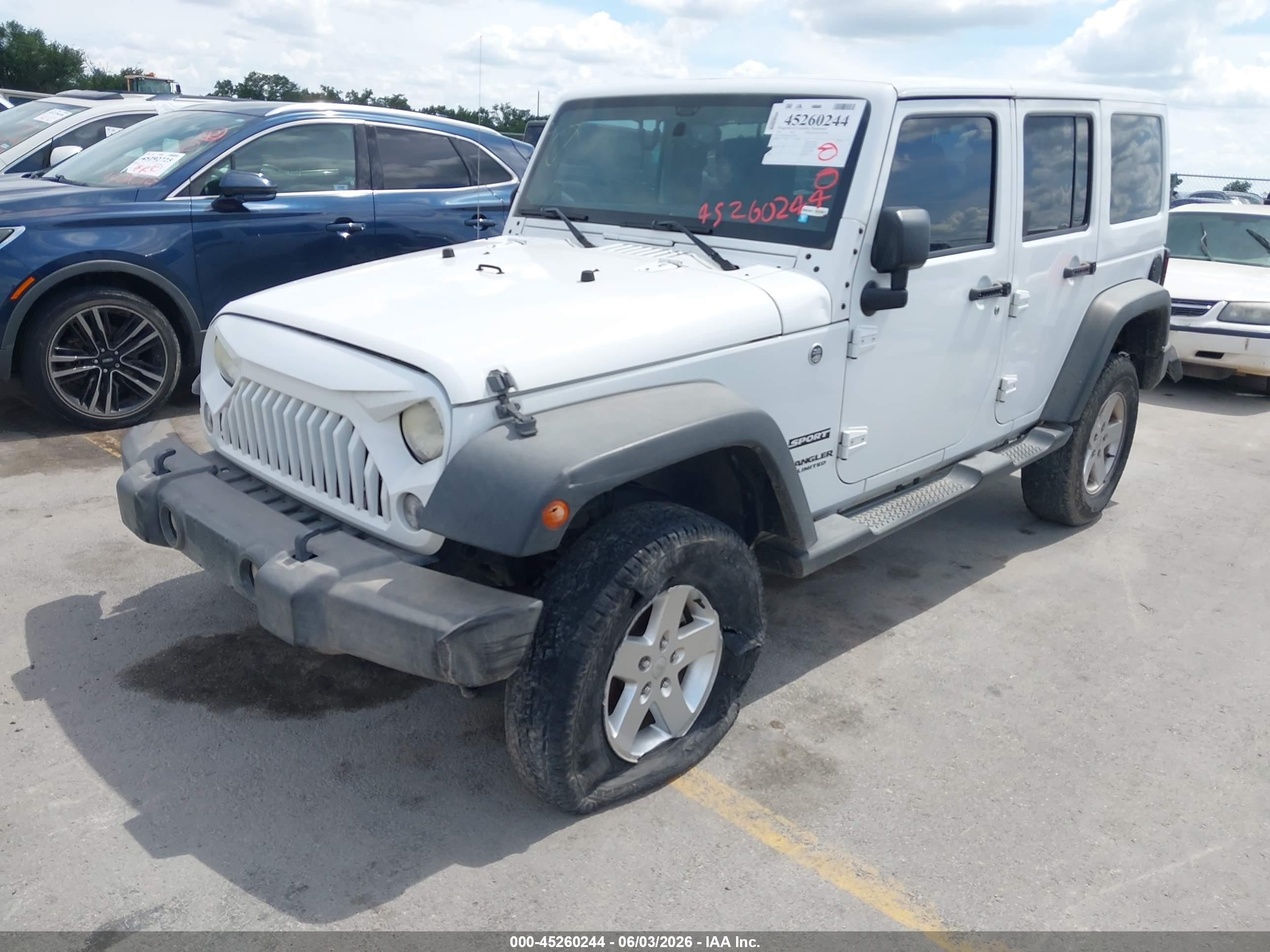 2014 Jeep Wrangler Unlimited Sport White vin: 1C4BJWDG2EL126835