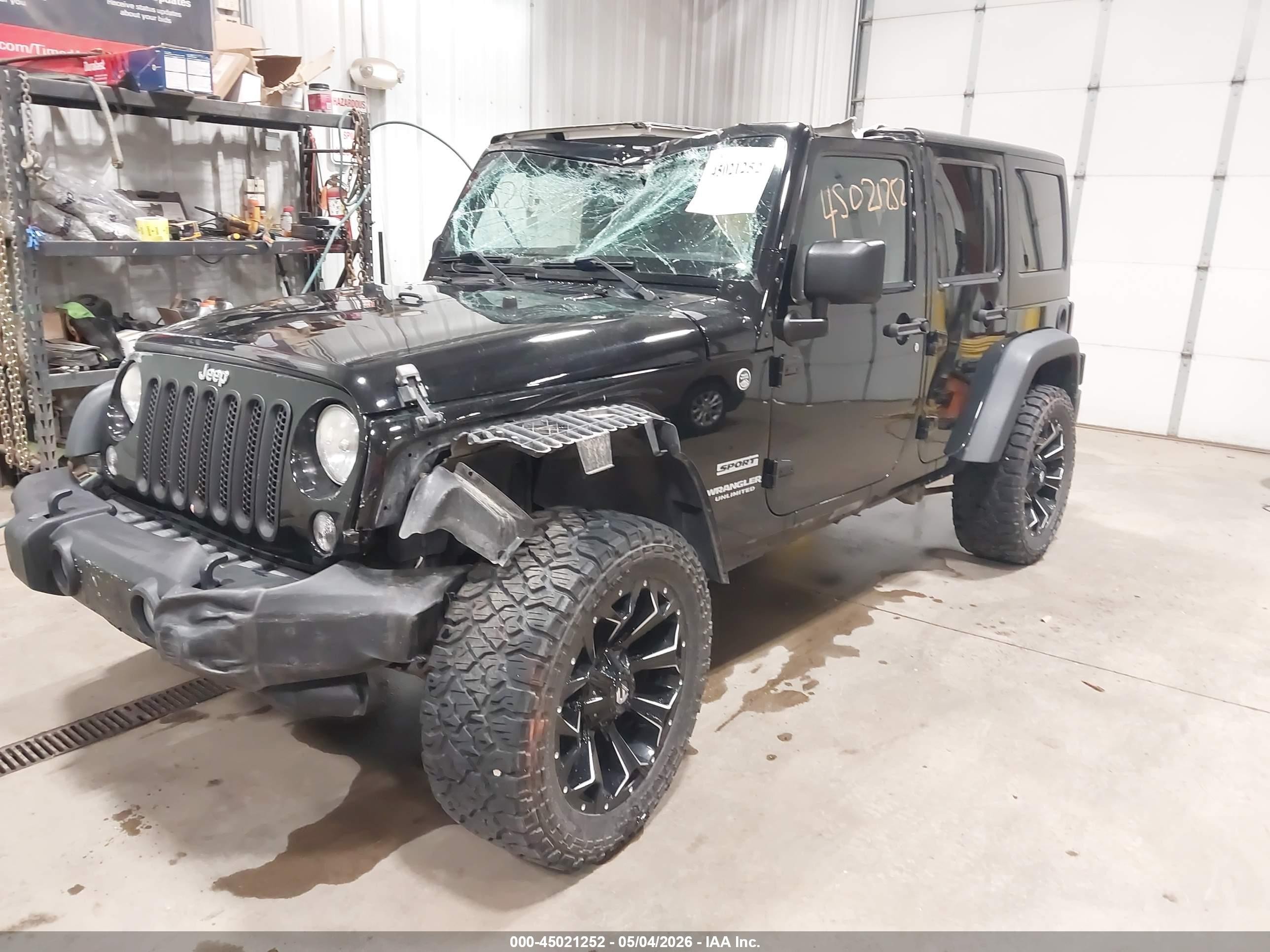 2014 Jeep Wrangler Unlimited Sport Black vin: 1C4BJWDG2EL136586