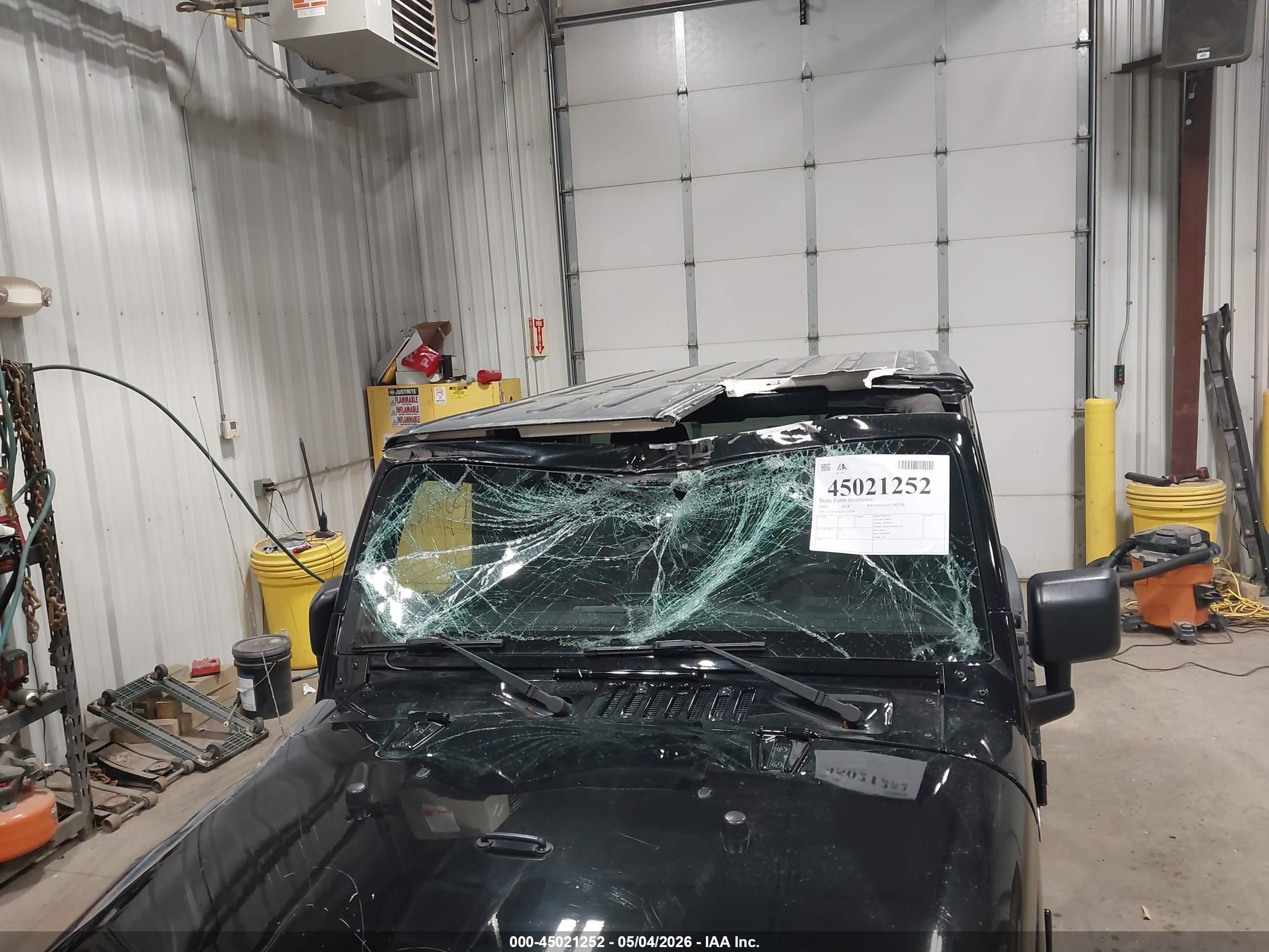 2014 Jeep Wrangler Unlimited Sport Black vin: 1C4BJWDG2EL136586