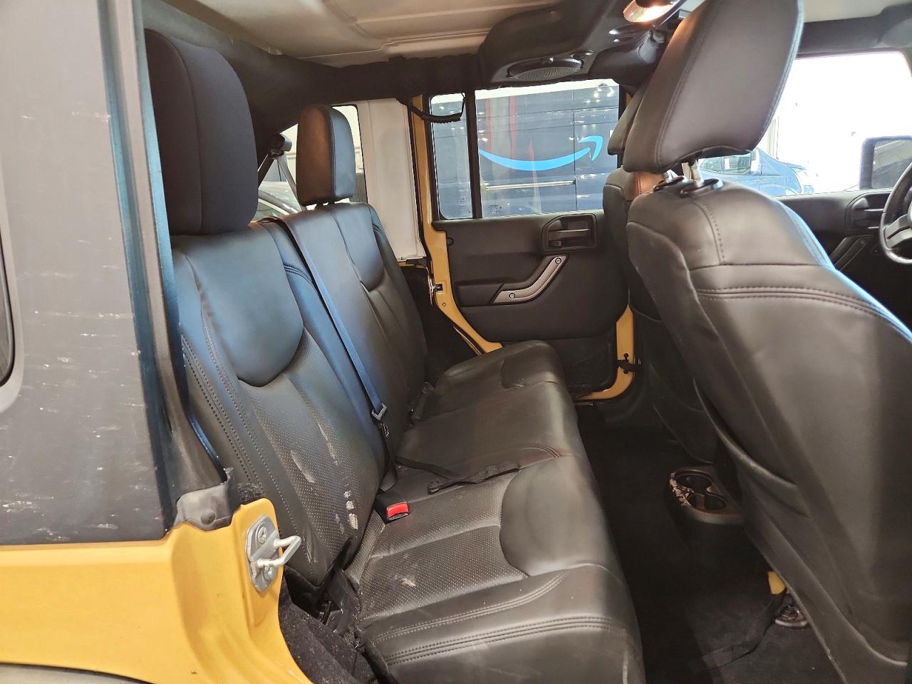 2014 Jeep Wrangler Unlimited Sport Yellow vin: 1C4BJWDG2EL139293