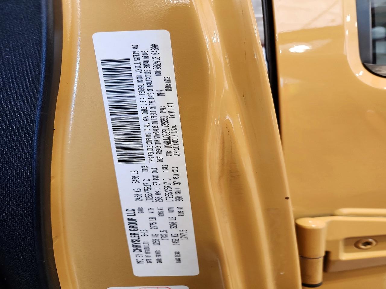 2014 Jeep Wrangler Unlimited Sport Yellow vin: 1C4BJWDG2EL139293