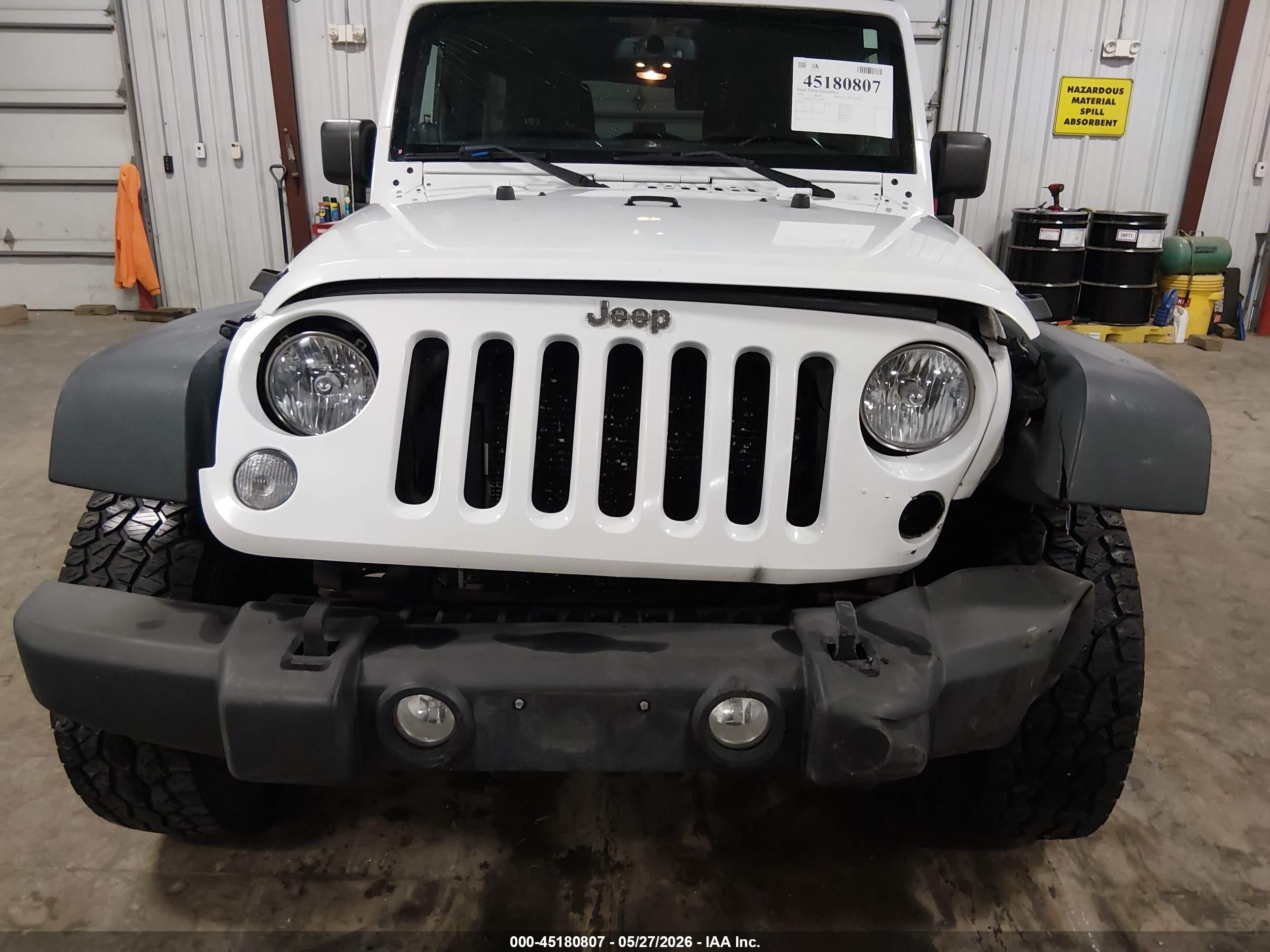 2014 Jeep Wrangler Unlimited Sport White vin: 1C4BJWDG2EL170995