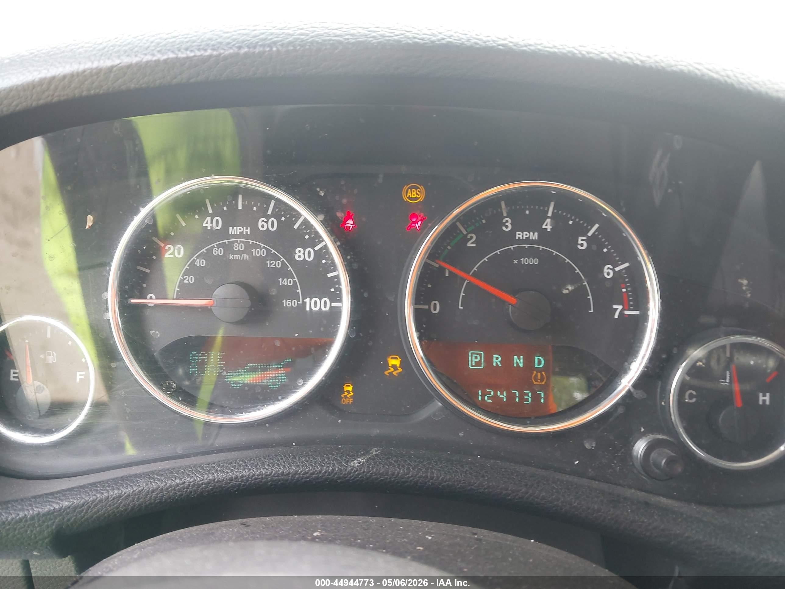 2014 Jeep Wrangler Unlimited Freedom Edition Blue vin: 1C4BJWDG2EL196612
