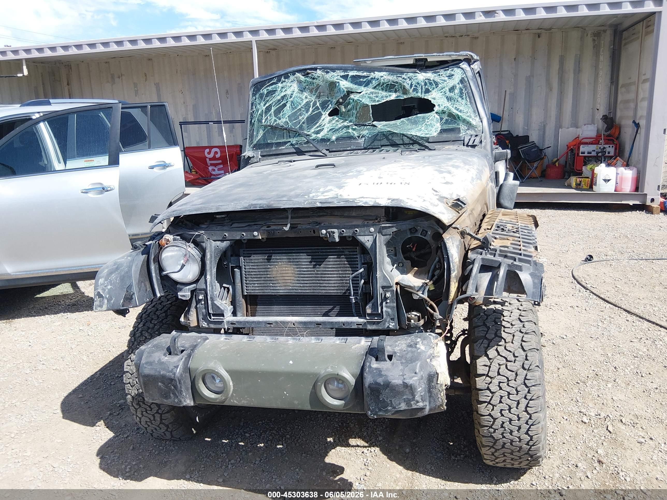2014 Jeep Wrangler Unlimited Freedom Edition Black vin: 1C4BJWDG2EL212601