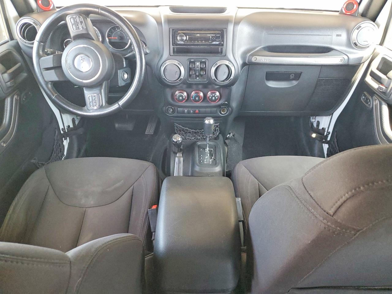 2014 Jeep Wrangler Unlimited Sport White vin: 1C4BJWDG2EL251186