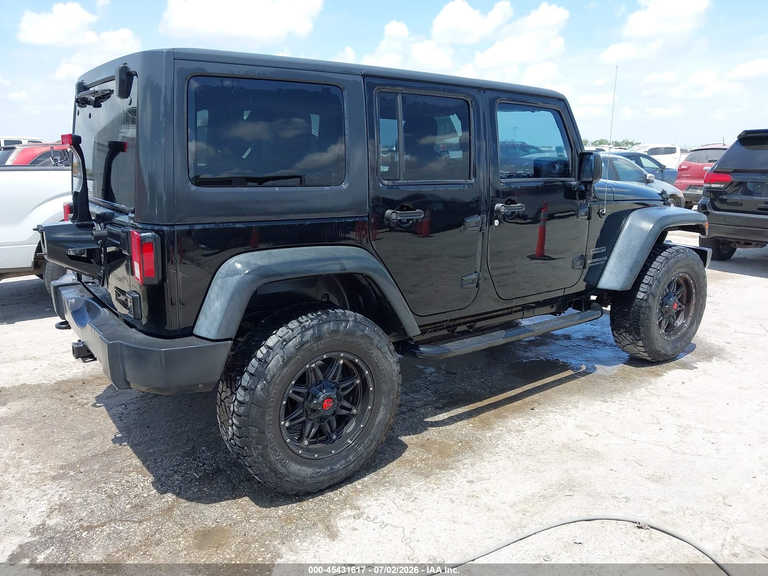 2015 Jeep Wrangler Unlimited Sport Black vin: 1C4BJWDG2FL592301