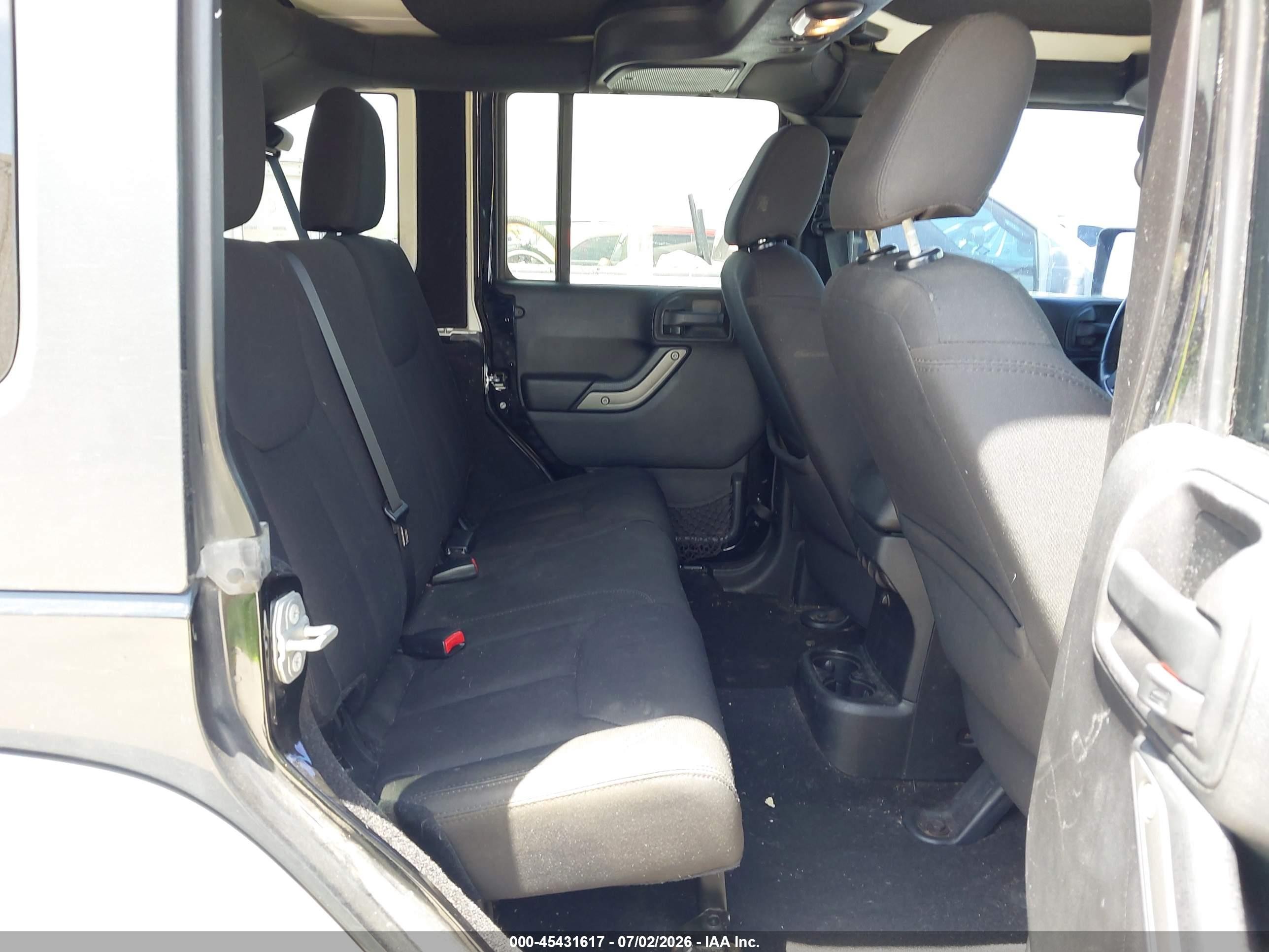 2015 Jeep Wrangler Unlimited Sport Black vin: 1C4BJWDG2FL592301