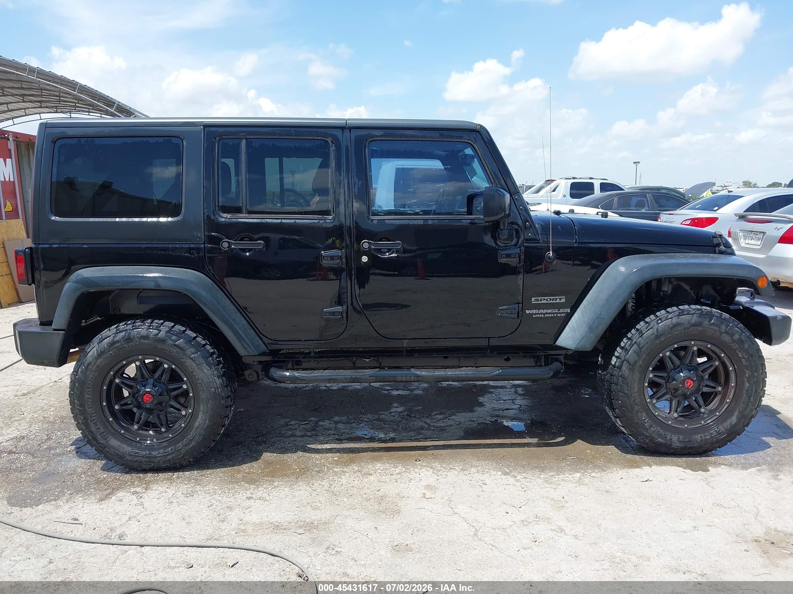 2015 Jeep Wrangler Unlimited Sport Black vin: 1C4BJWDG2FL592301