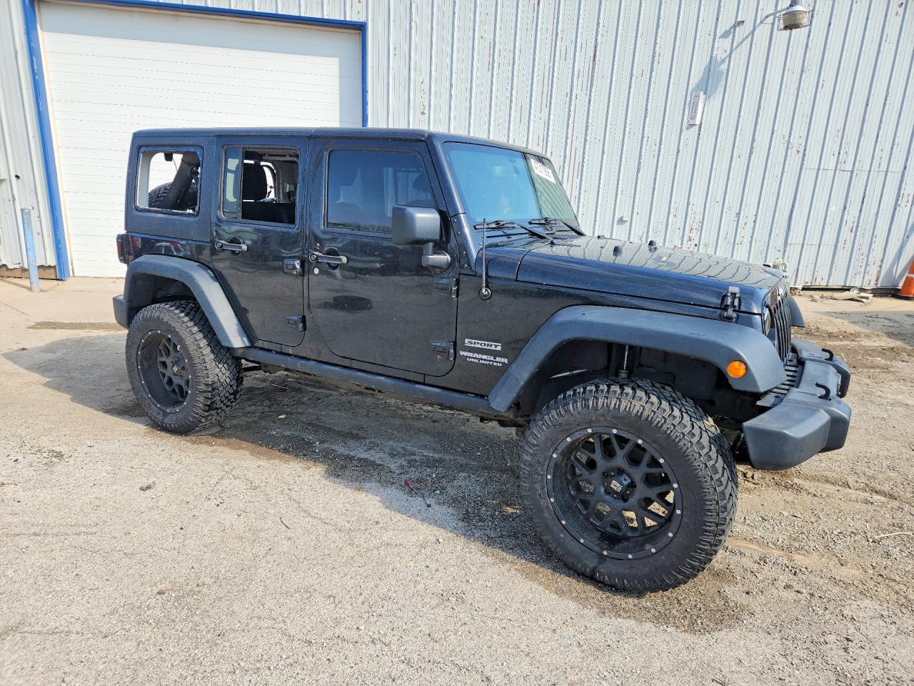 2015 Jeep Wrangler Unlimited Sport Черный vin: 1C4BJWDG2FL613311