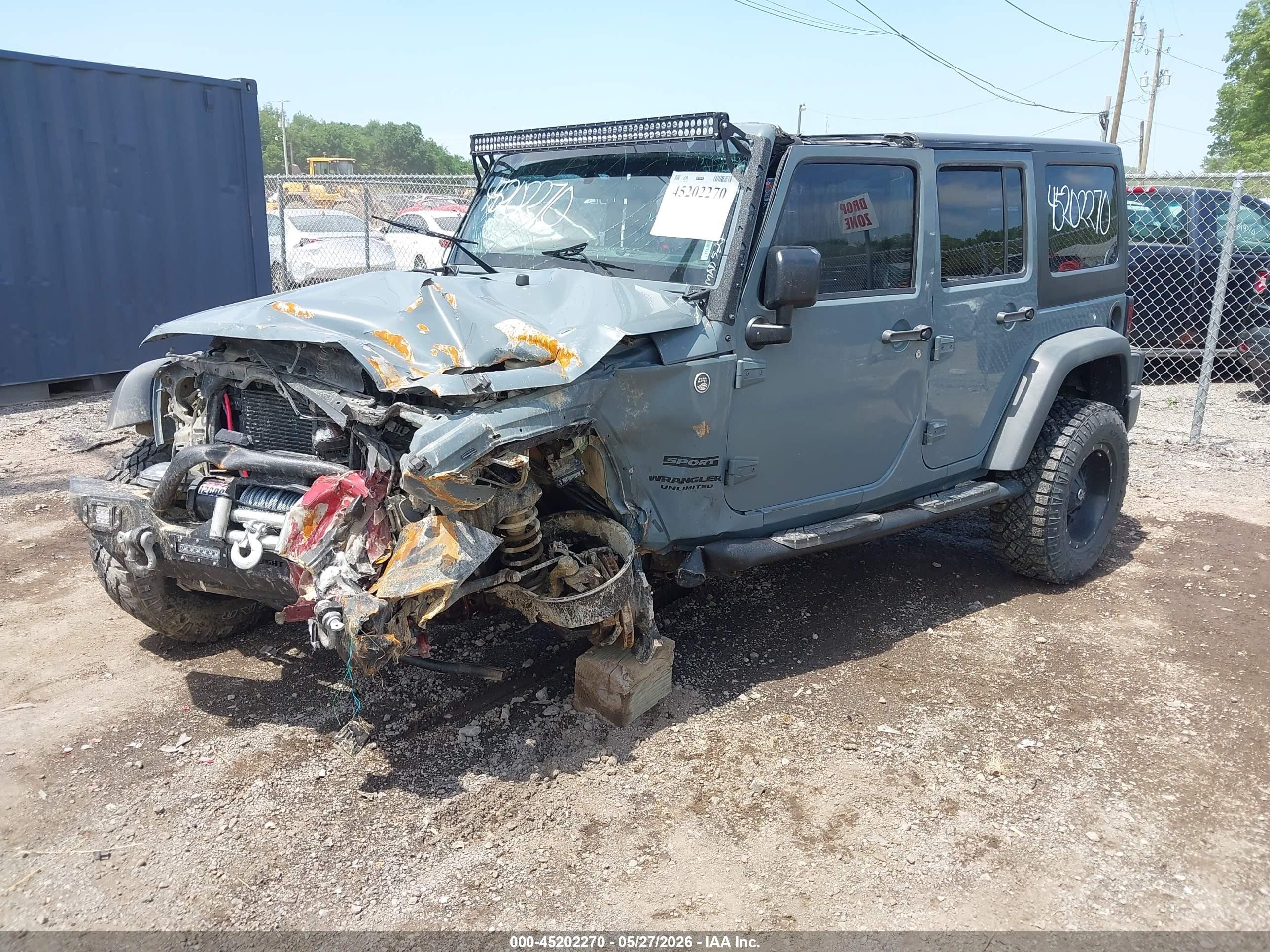 2015 Jeep Wrangler Unlimited Sport Gray vin: 1C4BJWDG2FL642730