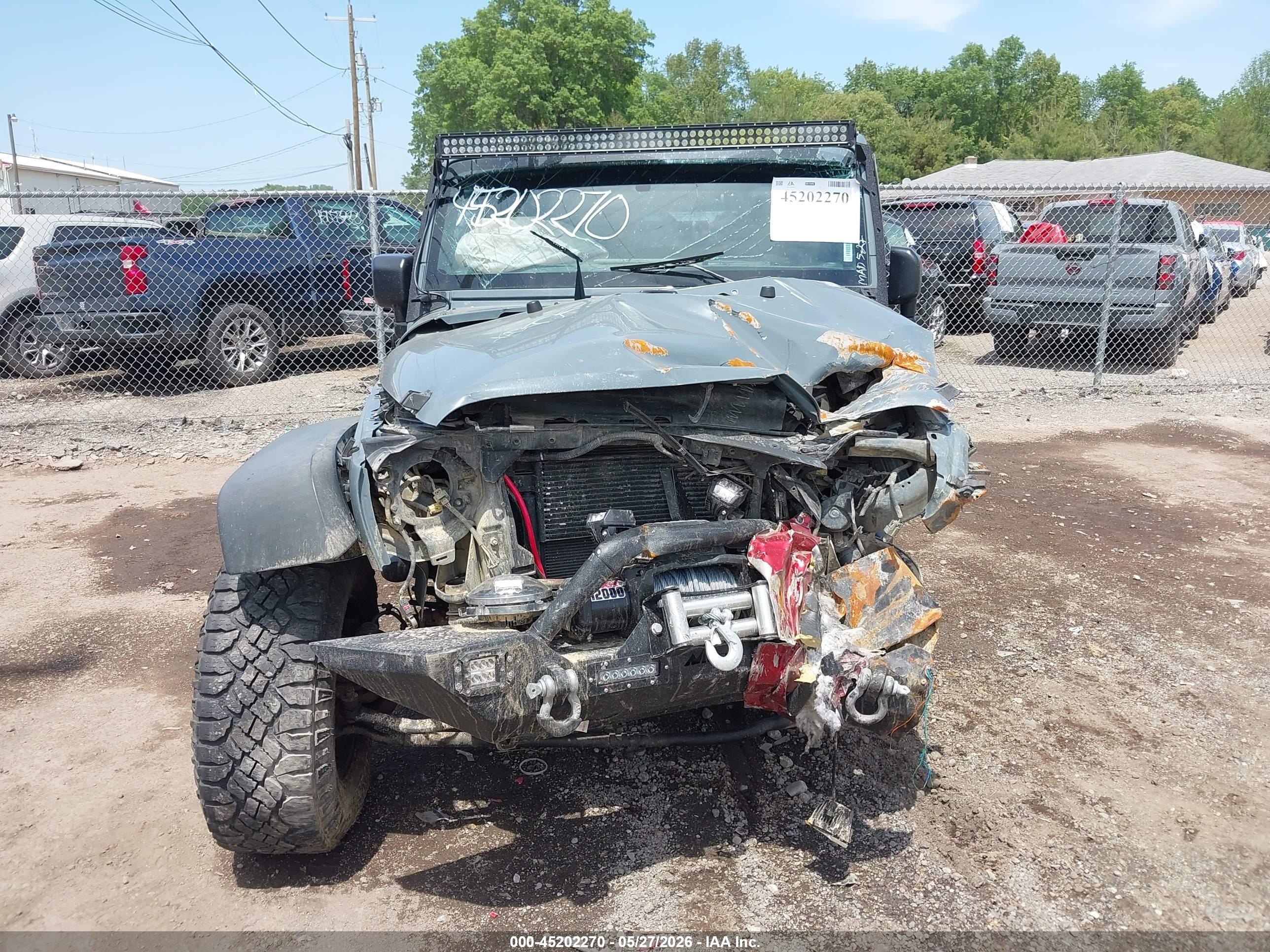 2015 Jeep Wrangler Unlimited Sport Gray vin: 1C4BJWDG2FL642730
