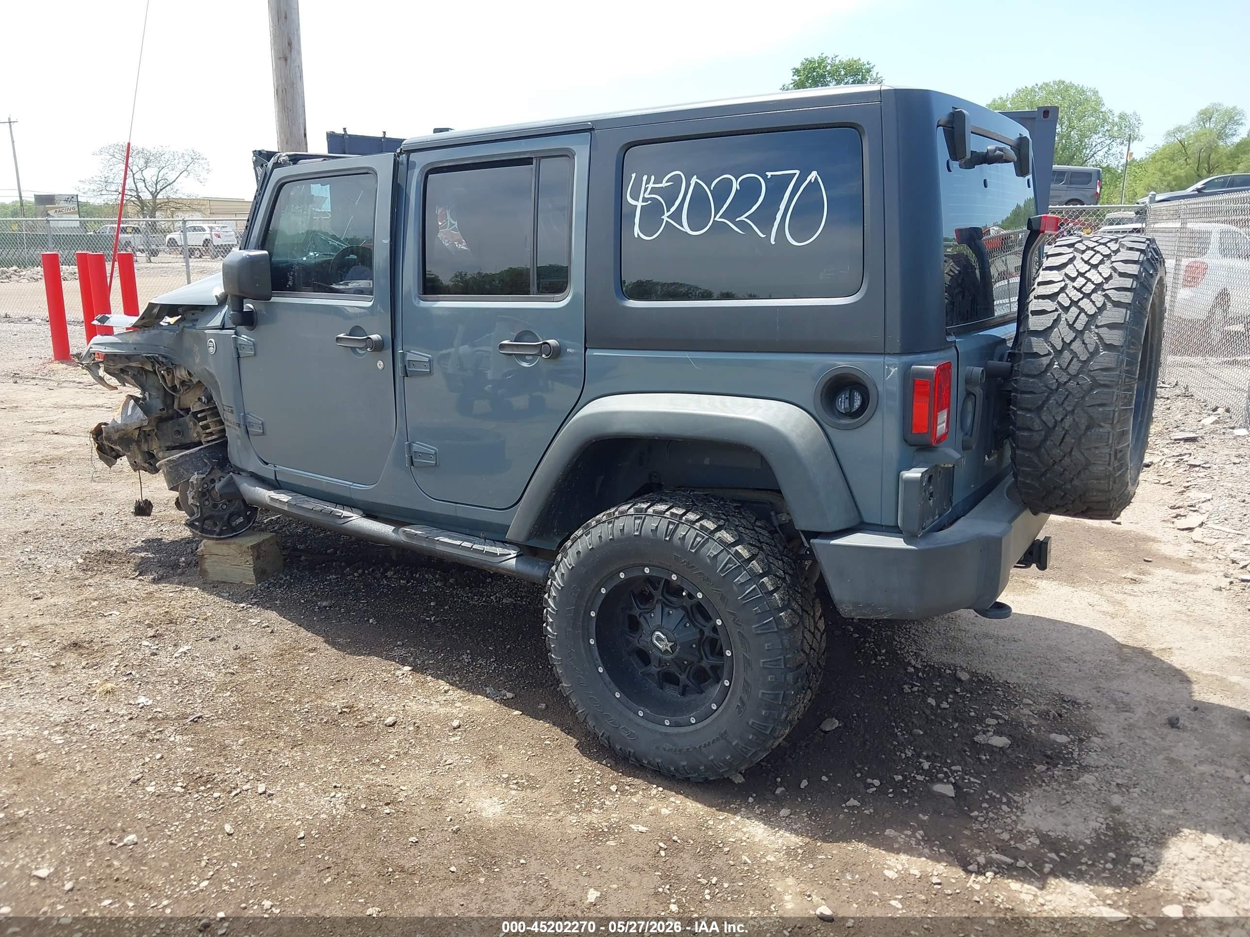 2015 Jeep Wrangler Unlimited Sport Gray vin: 1C4BJWDG2FL642730