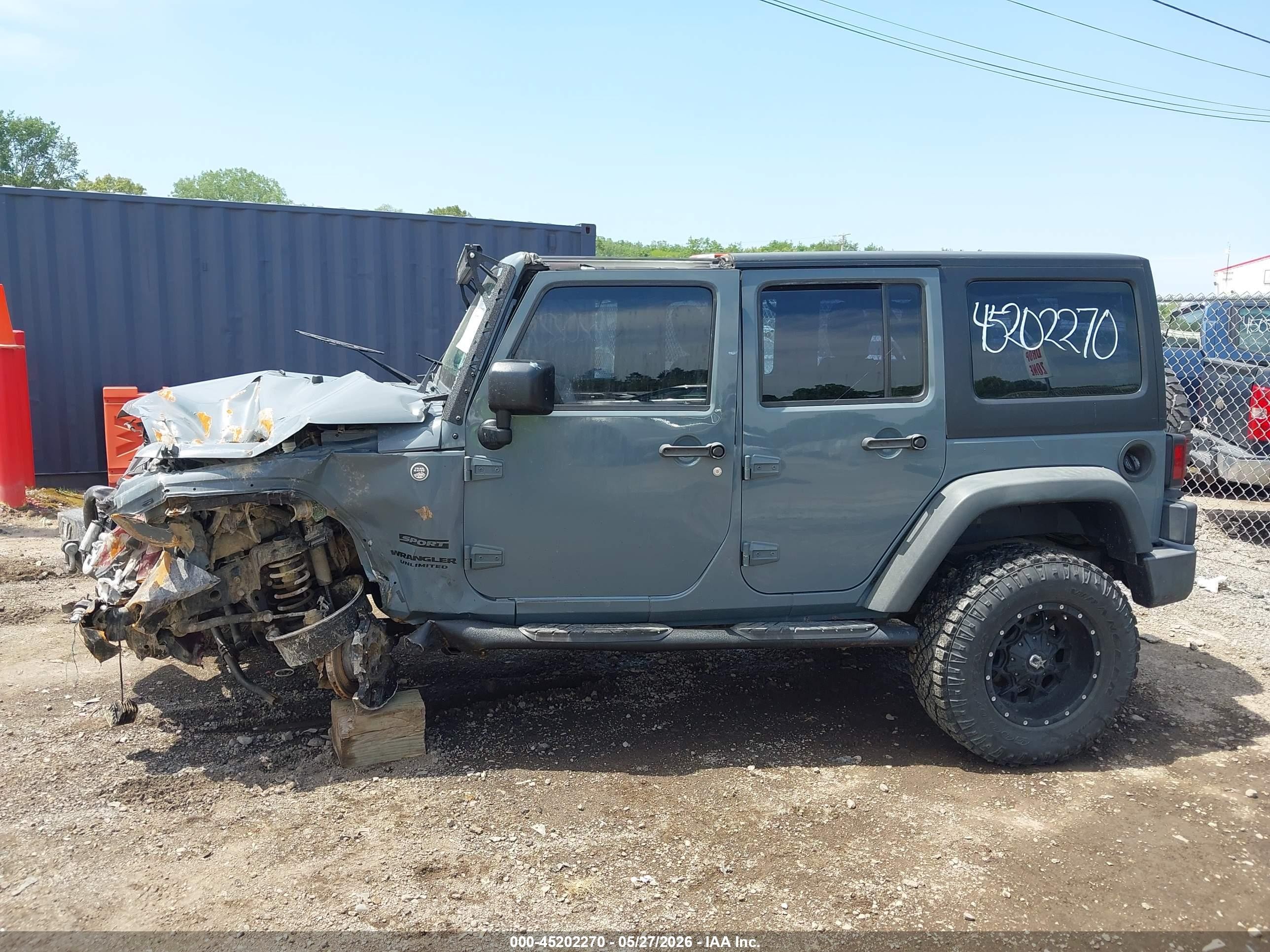 2015 Jeep Wrangler Unlimited Sport Gray vin: 1C4BJWDG2FL642730