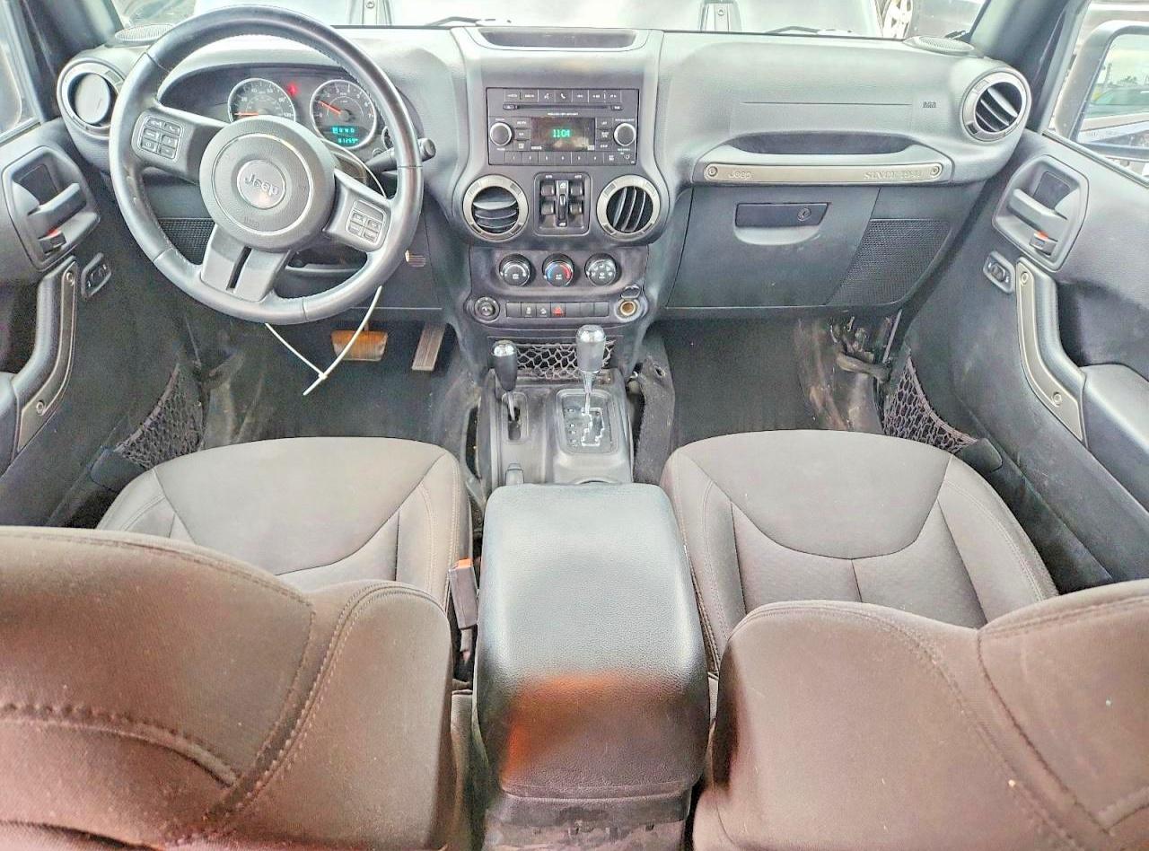2015 Jeep Wrangler Unlimited Sport Черный vin: 1C4BJWDG2FL693676