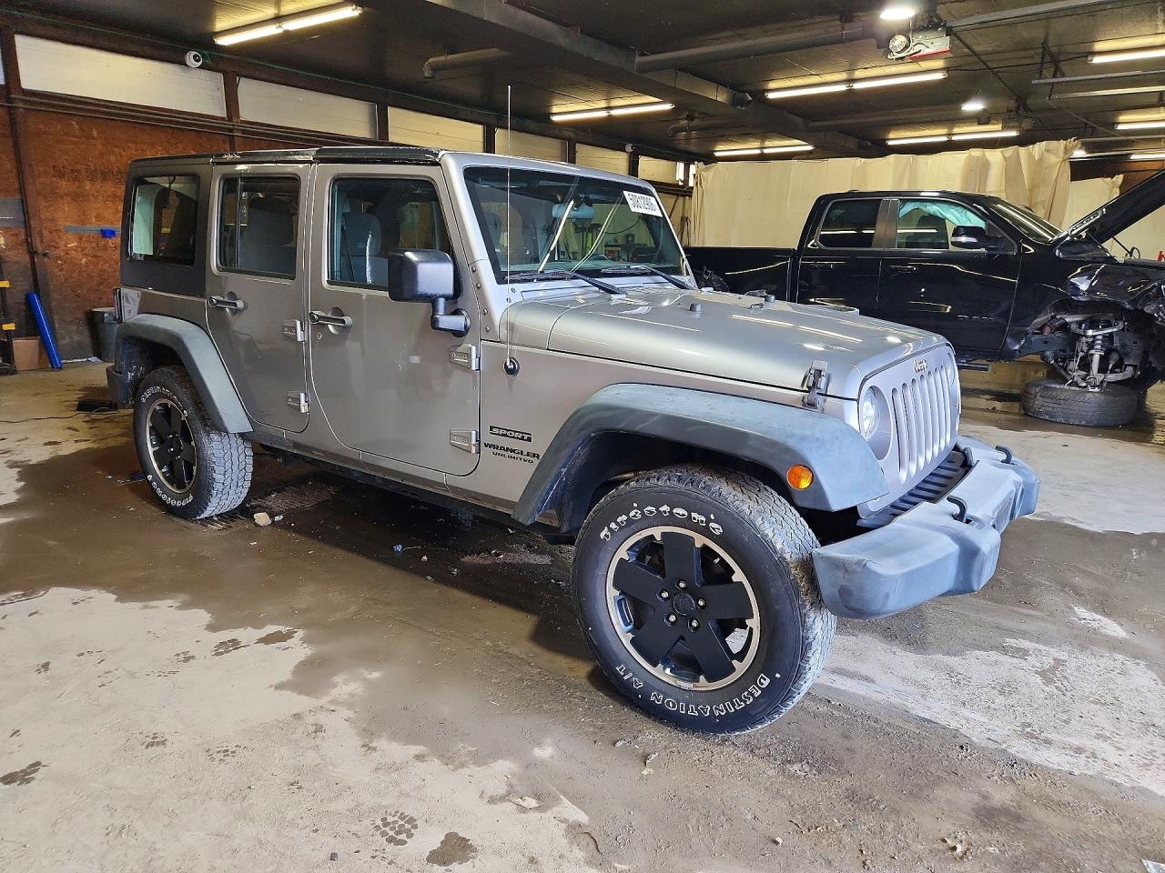 2015 Jeep Wrangler Unlimited Sport Silver vin: 1C4BJWDG2FL716566