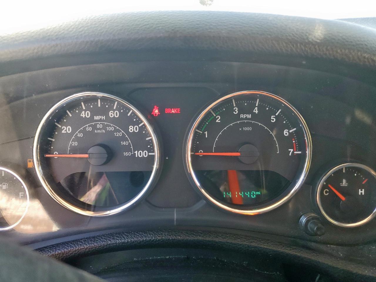 2015 Jeep Wrangler Unlimited Sport White vin: 1C4BJWDG2FL723078