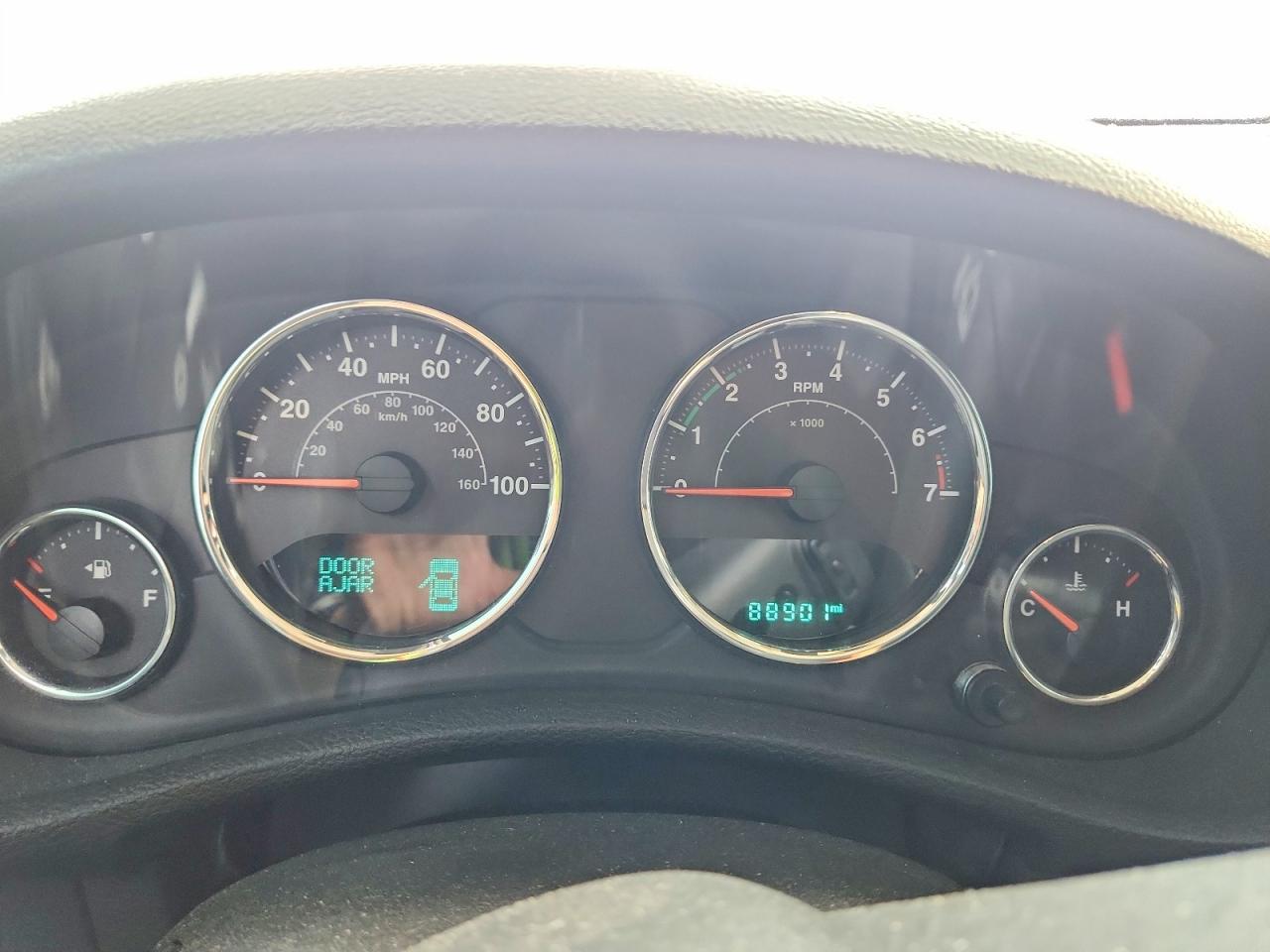 2015 Jeep Wrangler Unlimited Sport White vin: 1C4BJWDG2FL751074