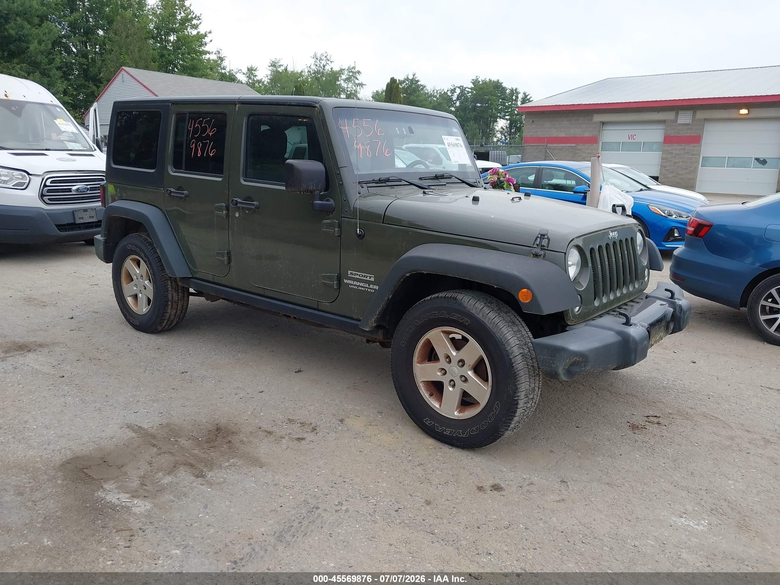 2015 Jeep Wrangler Unlimited Sport Green vin: 1C4BJWDG2FL768103