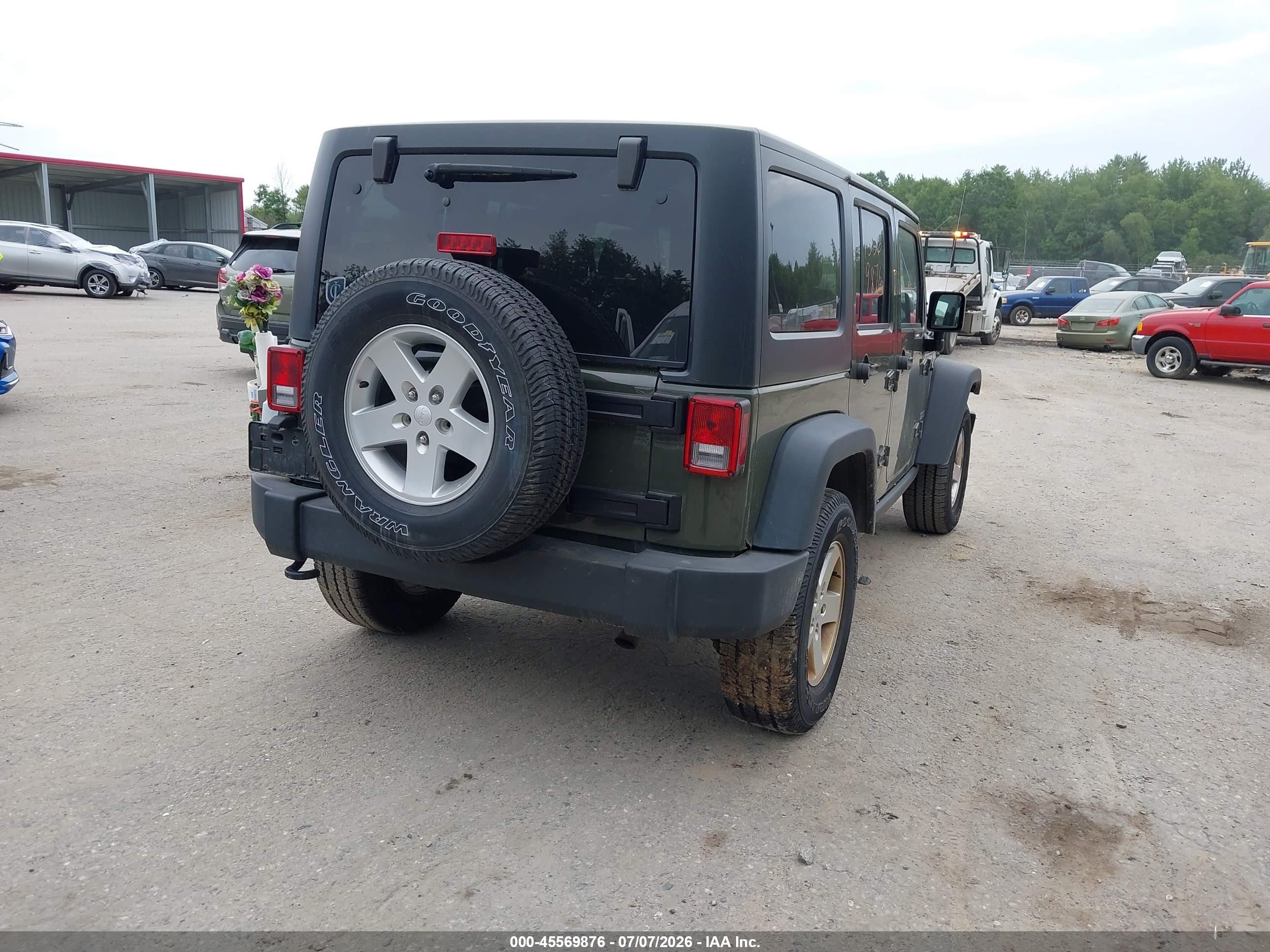 2015 Jeep Wrangler Unlimited Sport Green vin: 1C4BJWDG2FL768103