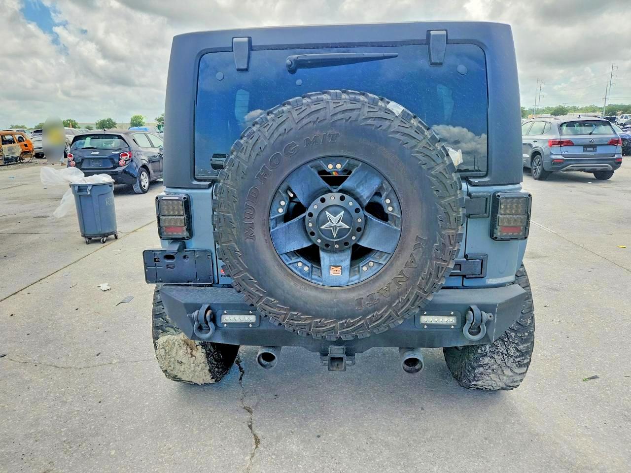 2015 Jeep Wrangler Unlimited Sport Gray vin: 1C4BJWDG2FL773723
