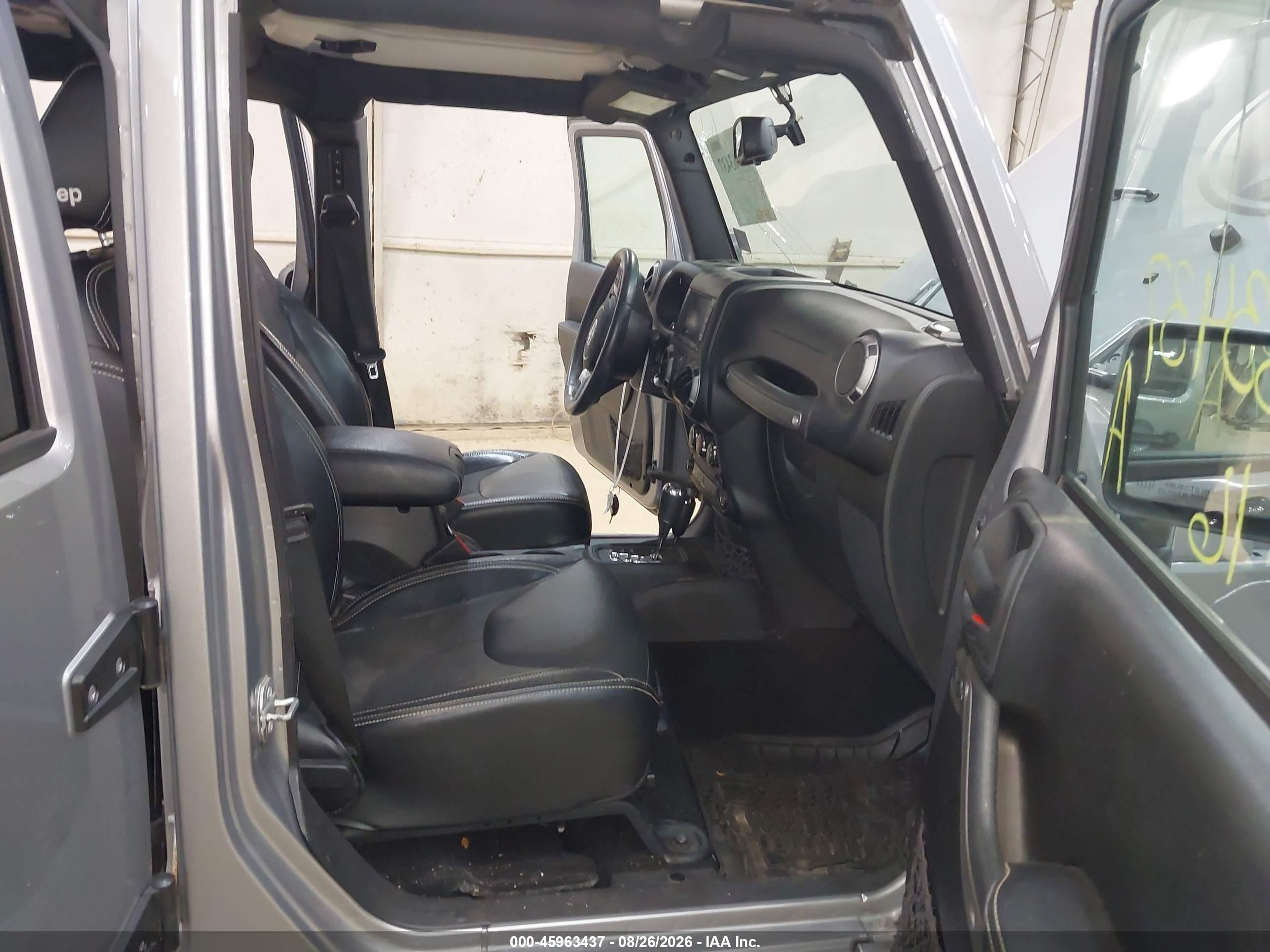 2016 Jeep Wrangler Unlimited Freedom Серый vin: 1C4BJWDG2GL152970