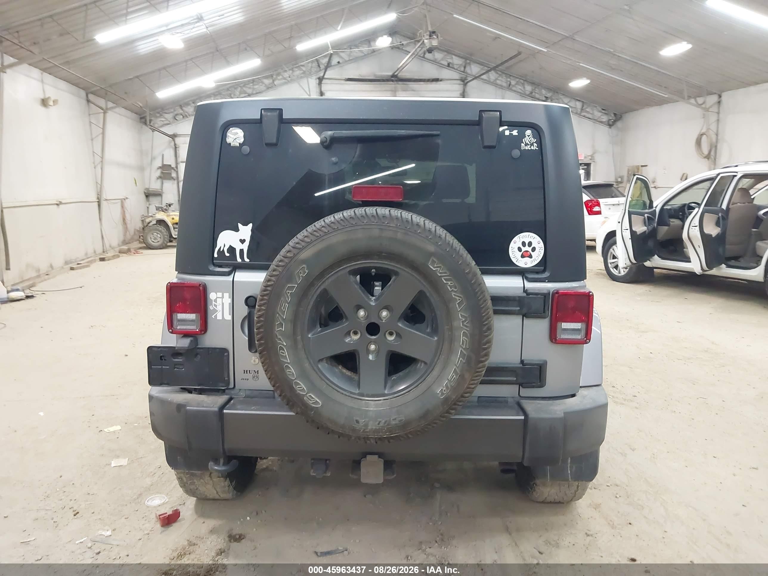 2016 Jeep Wrangler Unlimited Freedom Серый vin: 1C4BJWDG2GL152970