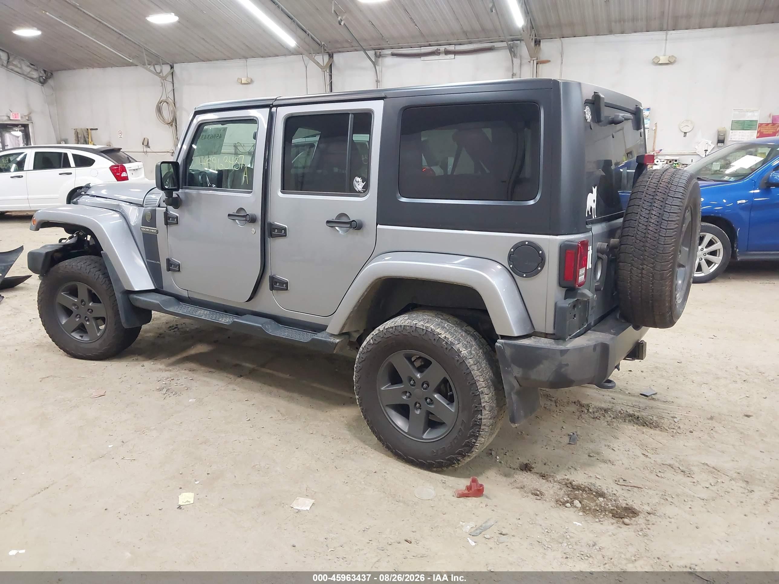 2016 Jeep Wrangler Unlimited Freedom Серый vin: 1C4BJWDG2GL152970