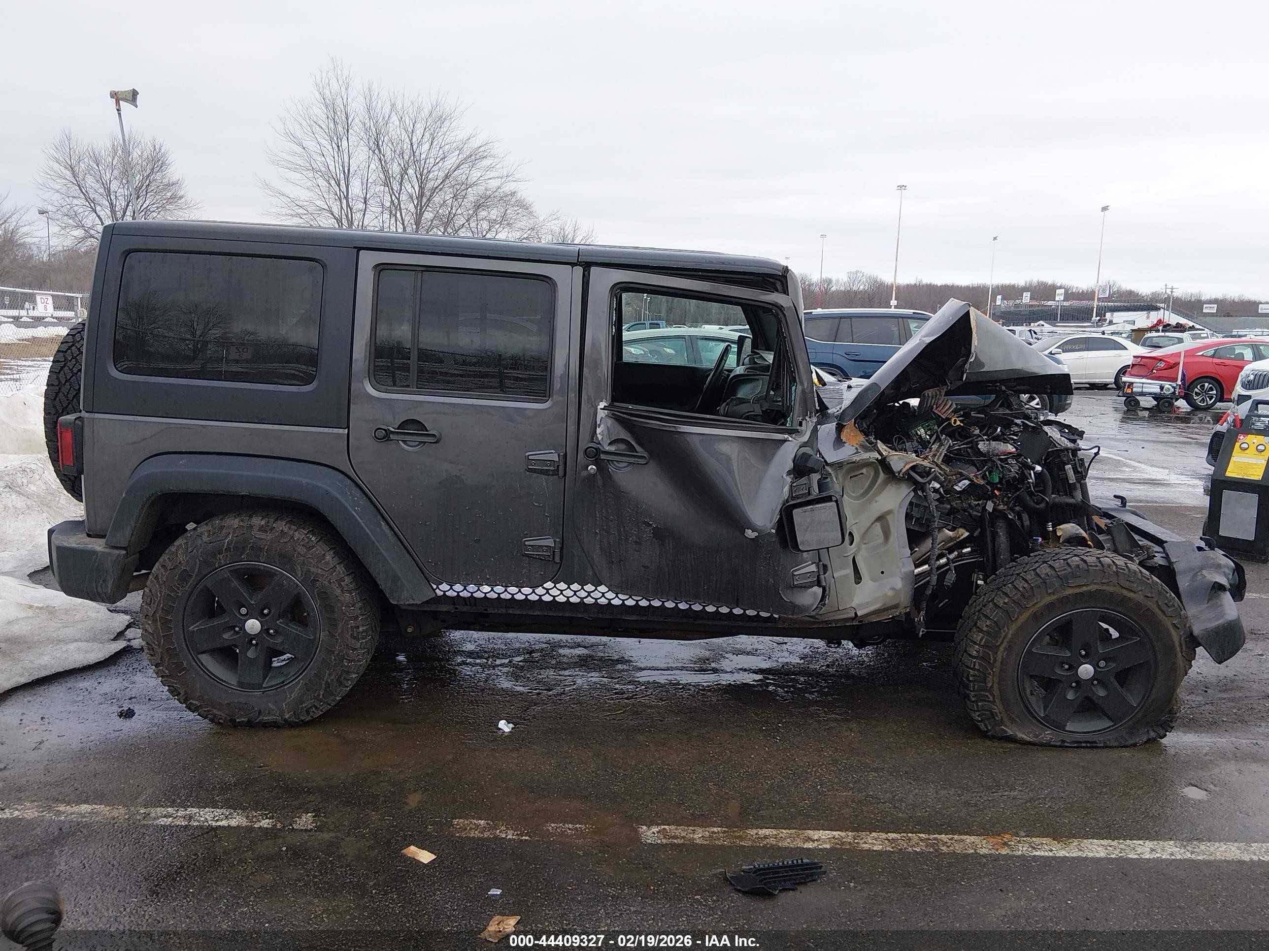 2017 Jeep Wrangler Unlimited Sport 4x4 Серый vin: 1C4BJWDG2HL729546