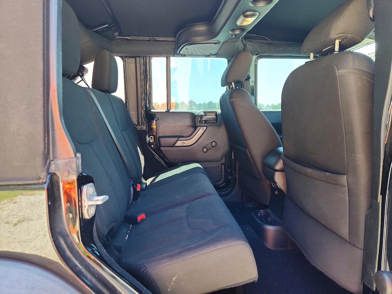 2018 Jeep Wrangler Unlimited Sport Black vin: 1C4BJWDG2JL898942