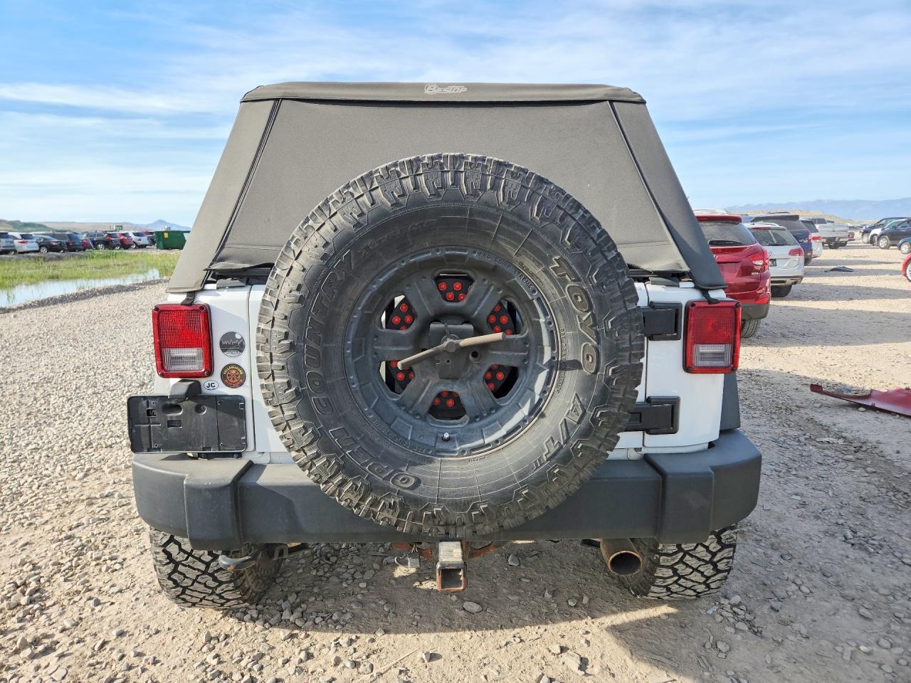 2012 Jeep Wrangler Unlimited Sport White vin: 1C4BJWDG3CL160196