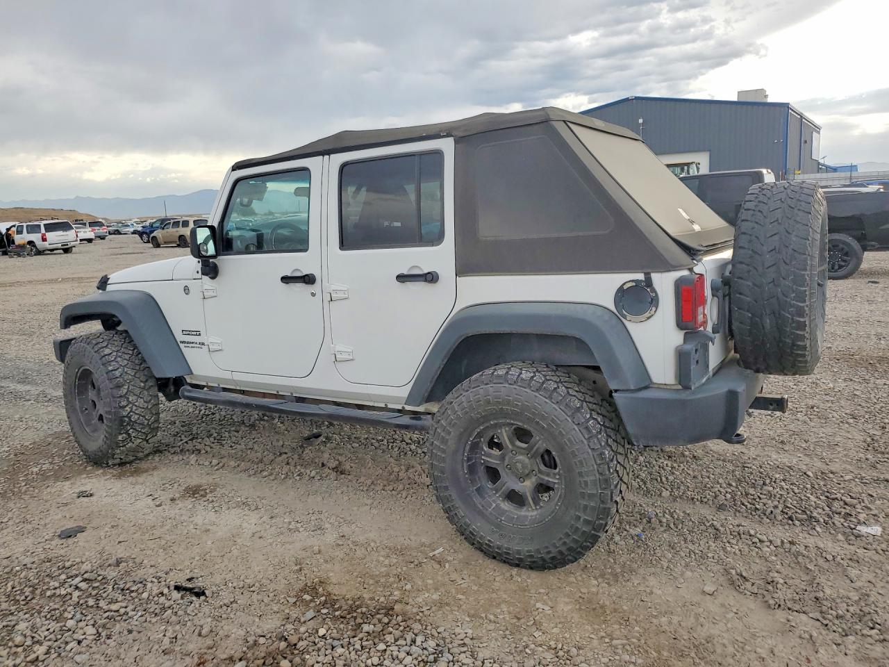 2012 Jeep Wrangler Unlimited Sport White vin: 1C4BJWDG3CL160196