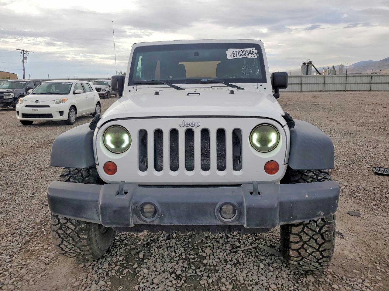 2012 Jeep Wrangler Unlimited Sport White vin: 1C4BJWDG3CL160196