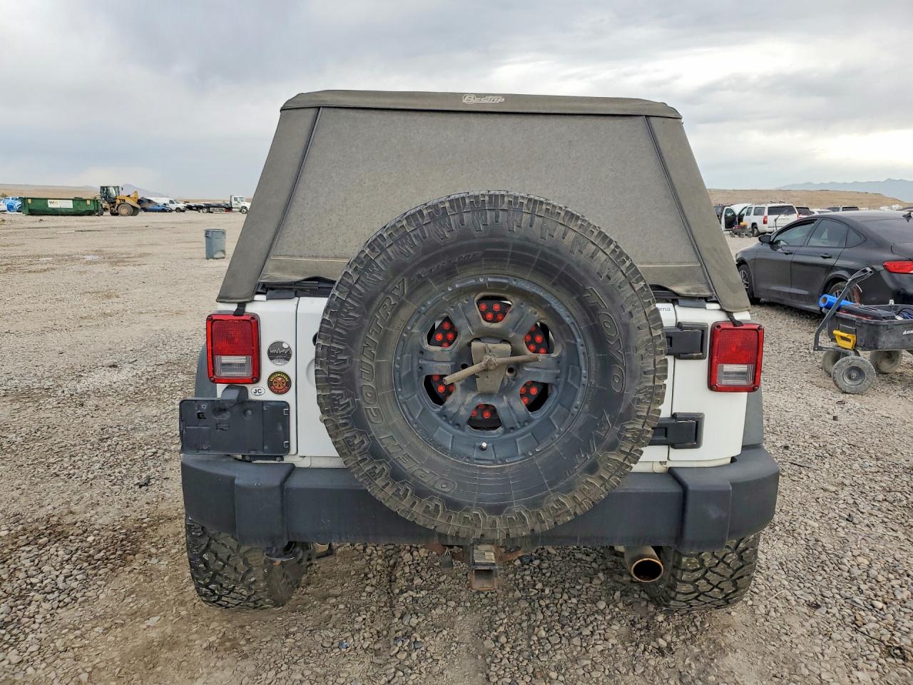2012 Jeep Wrangler Unlimited Sport White vin: 1C4BJWDG3CL160196