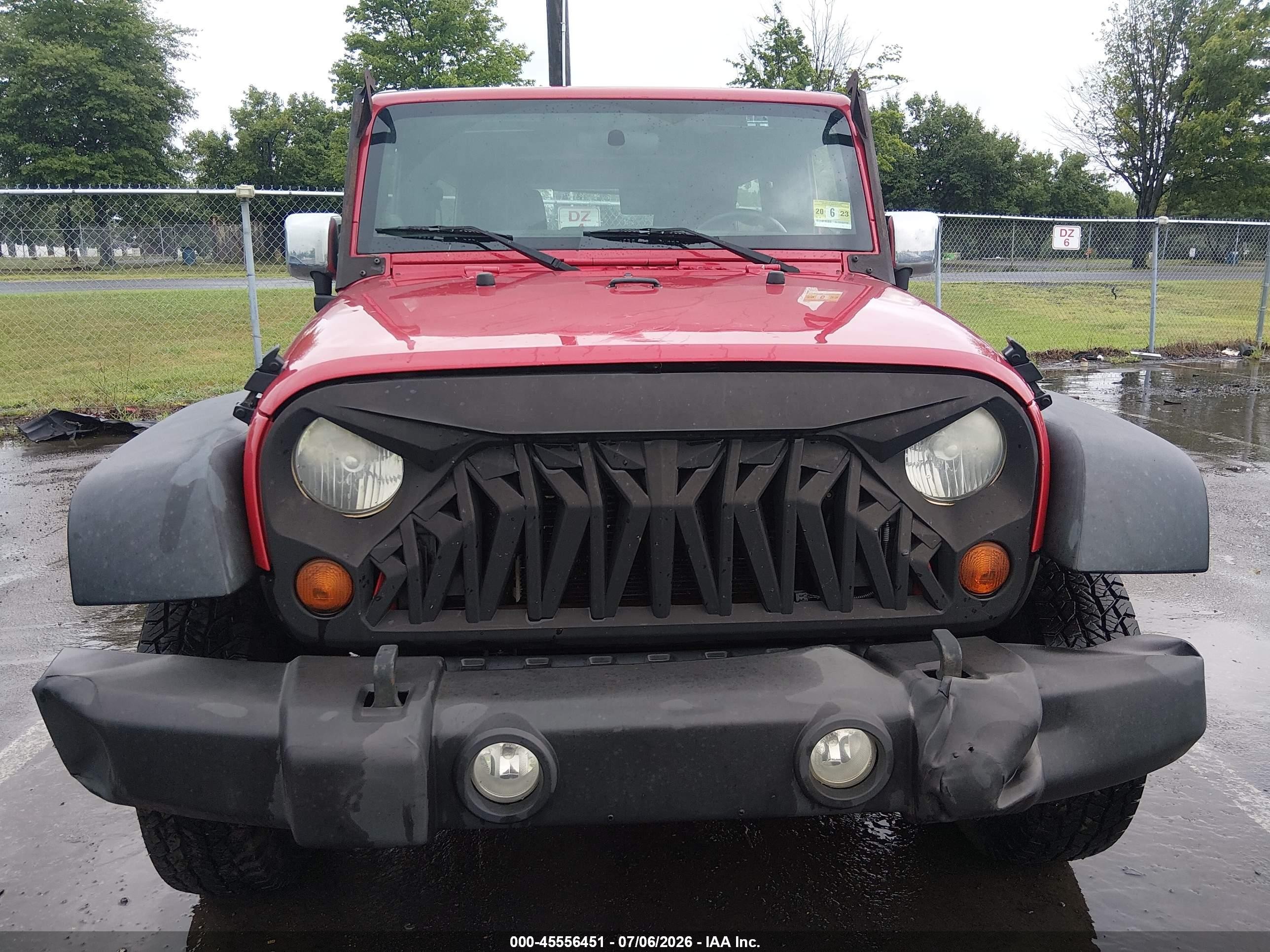 2012 Jeep Wrangler Unlimited Sport Red vin: 1C4BJWDG3CL196759