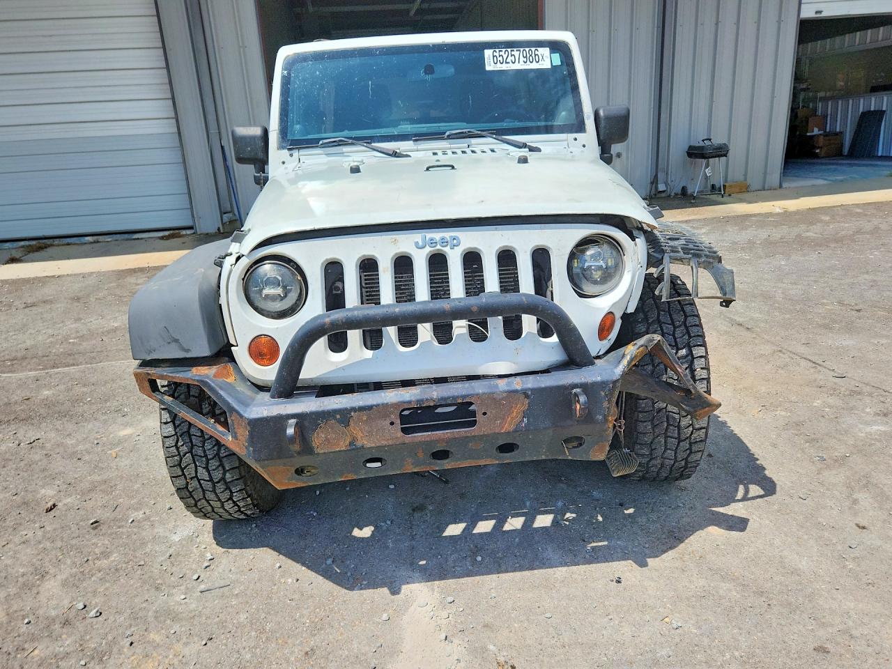 2012 Jeep Wrangler Unlimited Sport White vin: 1C4BJWDG3CL210207