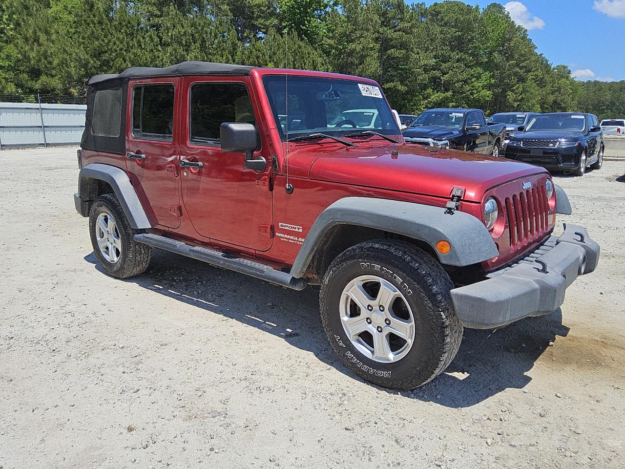 2013 Jeep Wrangler Unlimited Sport Burgundy vin: 1C4BJWDG3DL509732 Damage: Right Front Tire, Worn, Replacement Required