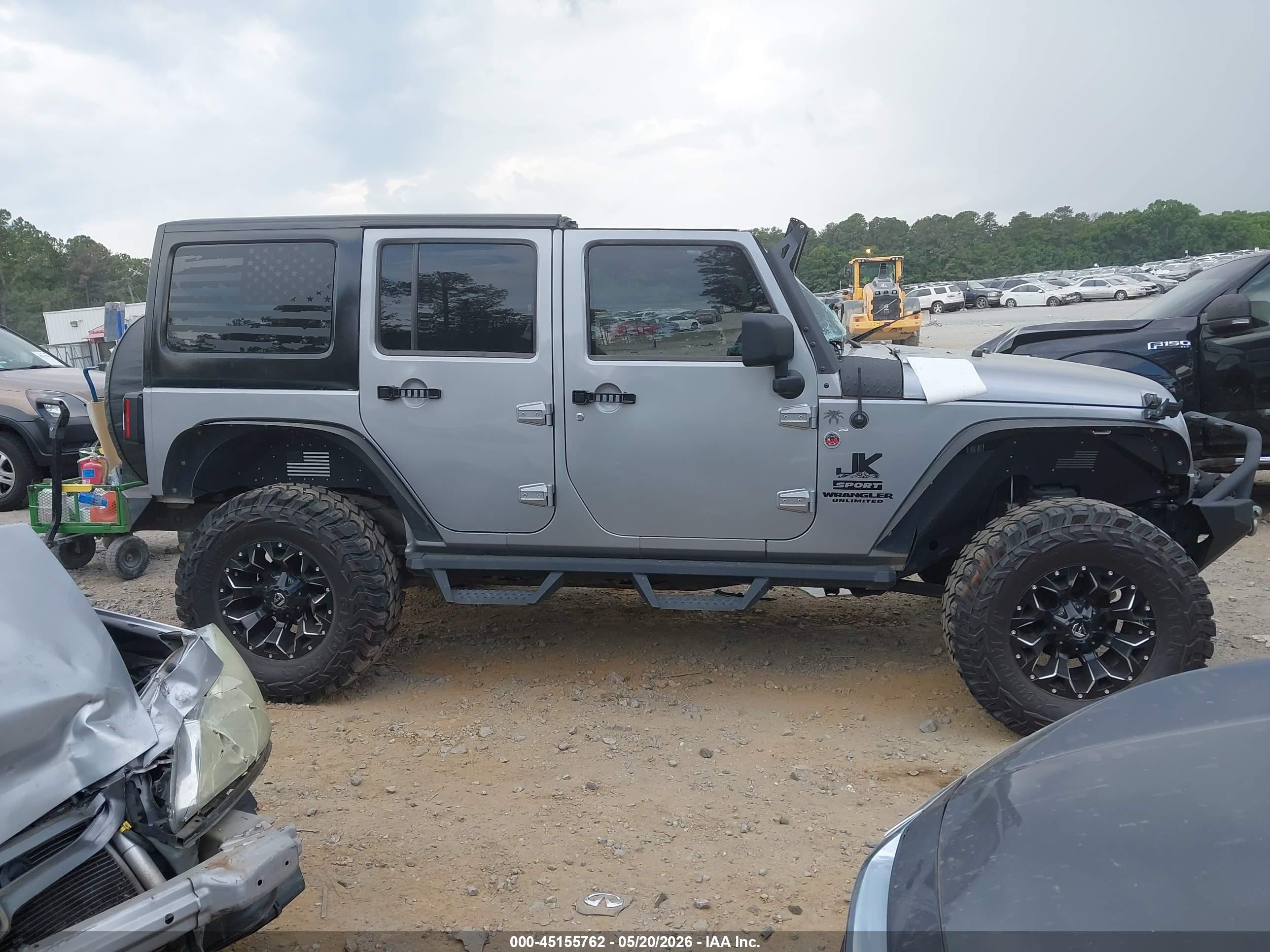 2013 Jeep Wrangler Unlimited Sport Gray vin: 1C4BJWDG3DL545601