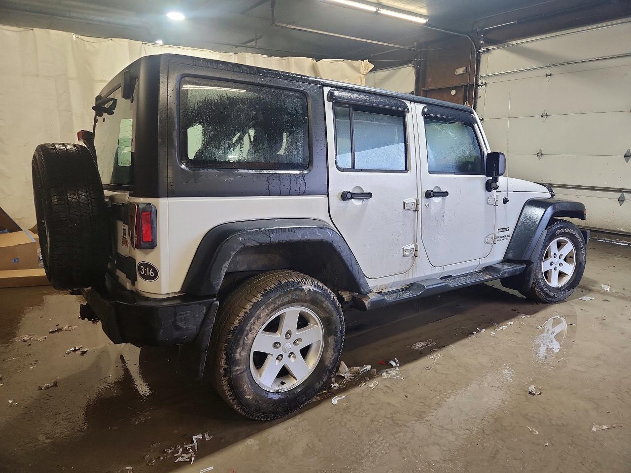 2013 Jeep Wrangler Unlimited Sport Белый vin: 1C4BJWDG3DL601357