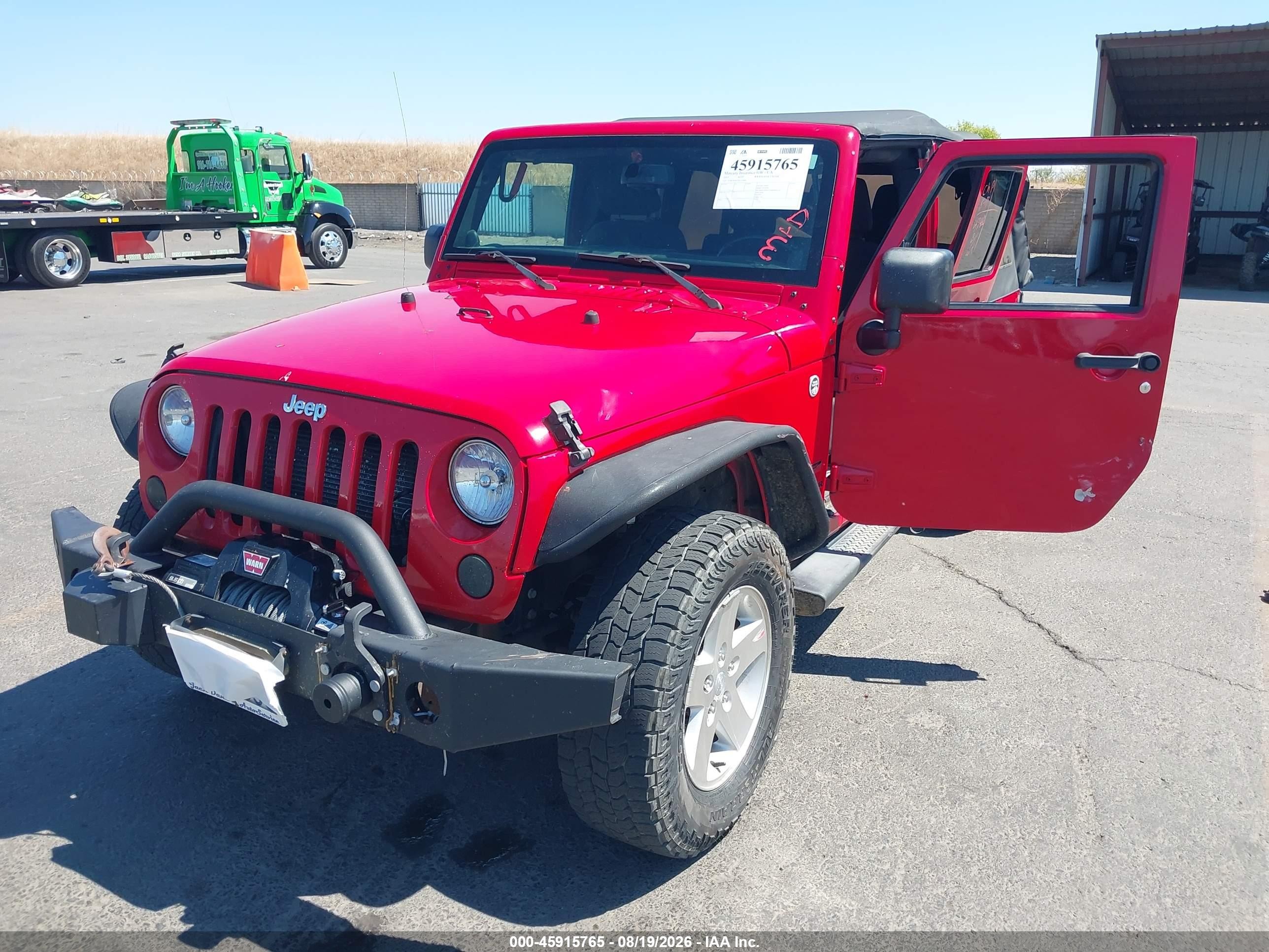 2013 Jeep Wrangler Unlimited Sport Red vin: 1C4BJWDG3DL673806