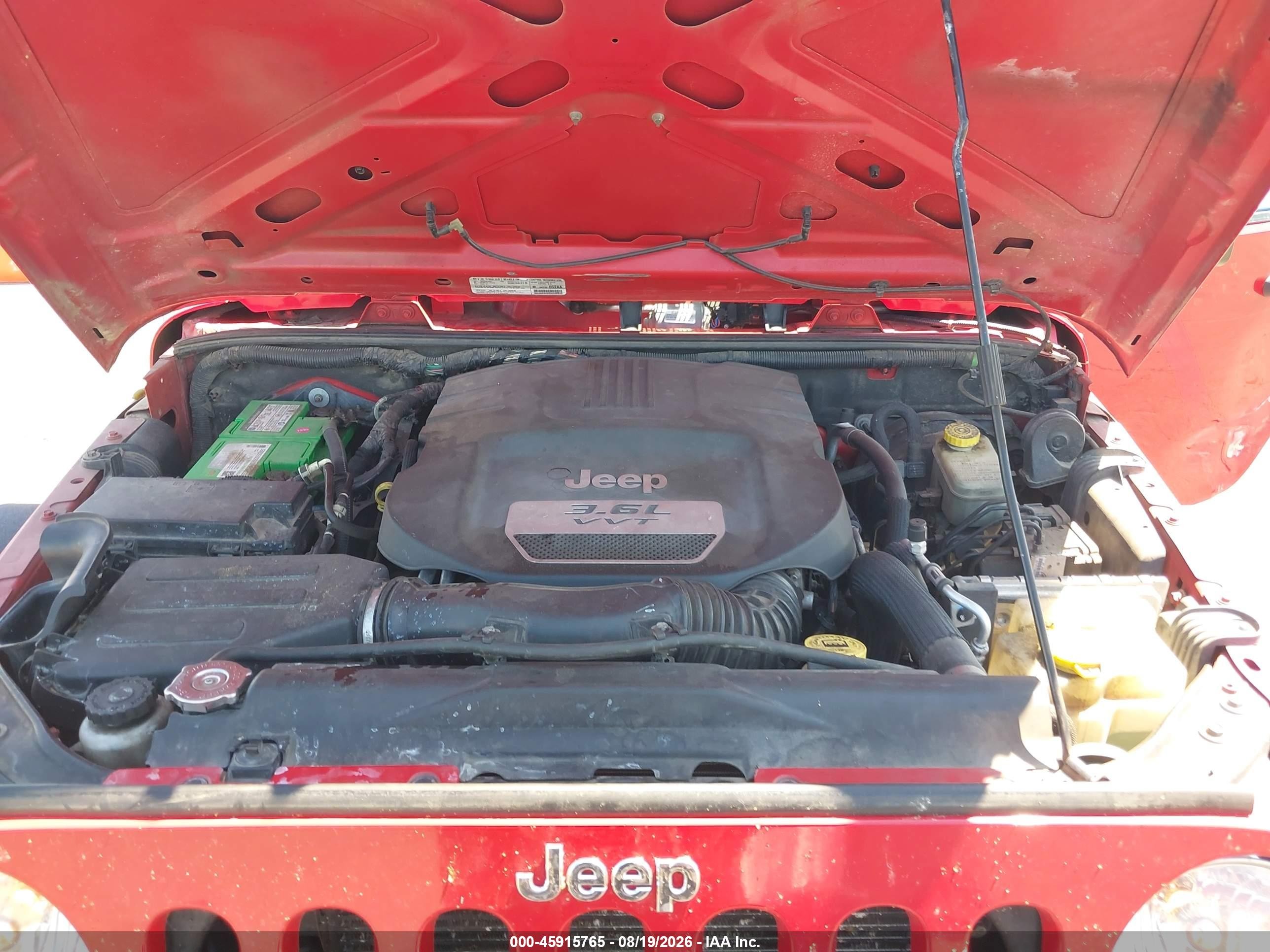 2013 Jeep Wrangler Unlimited Sport Red vin: 1C4BJWDG3DL673806